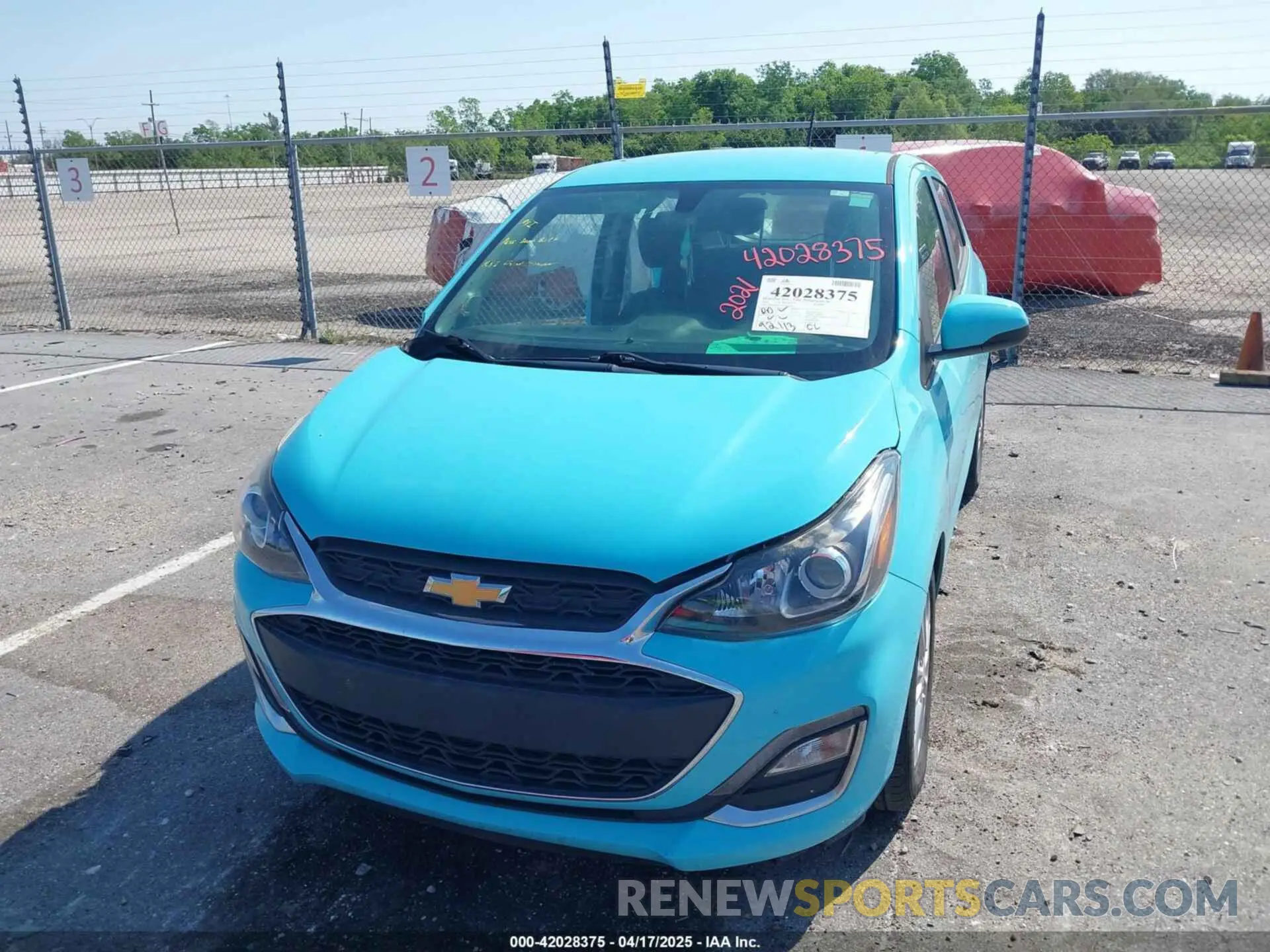 13 fotografías del automóvil dañado KL8CD6SA0MC715285 CHEVROLET SPARK 2021