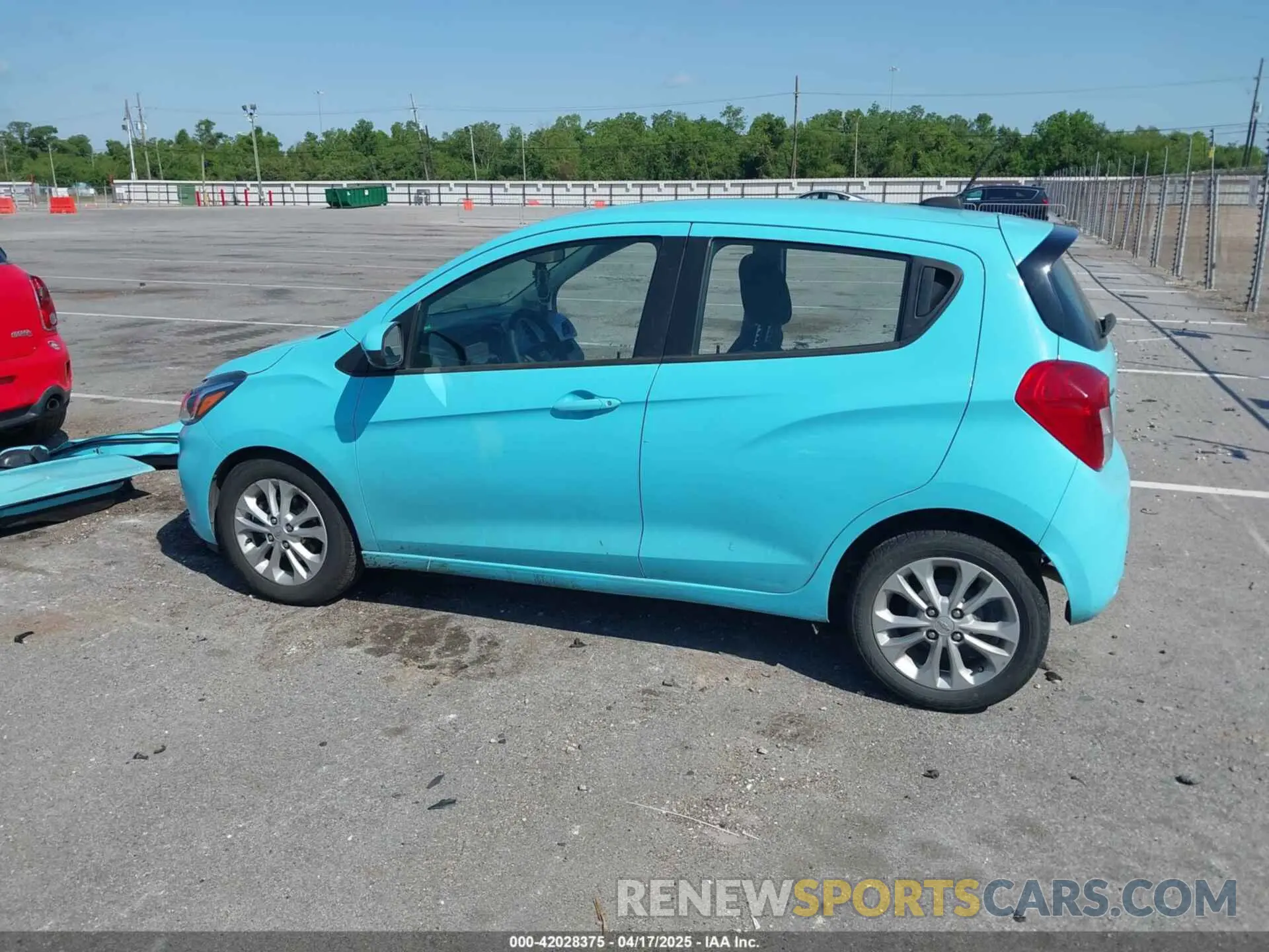 15 fotografías del automóvil dañado KL8CD6SA0MC715285 CHEVROLET SPARK 2021