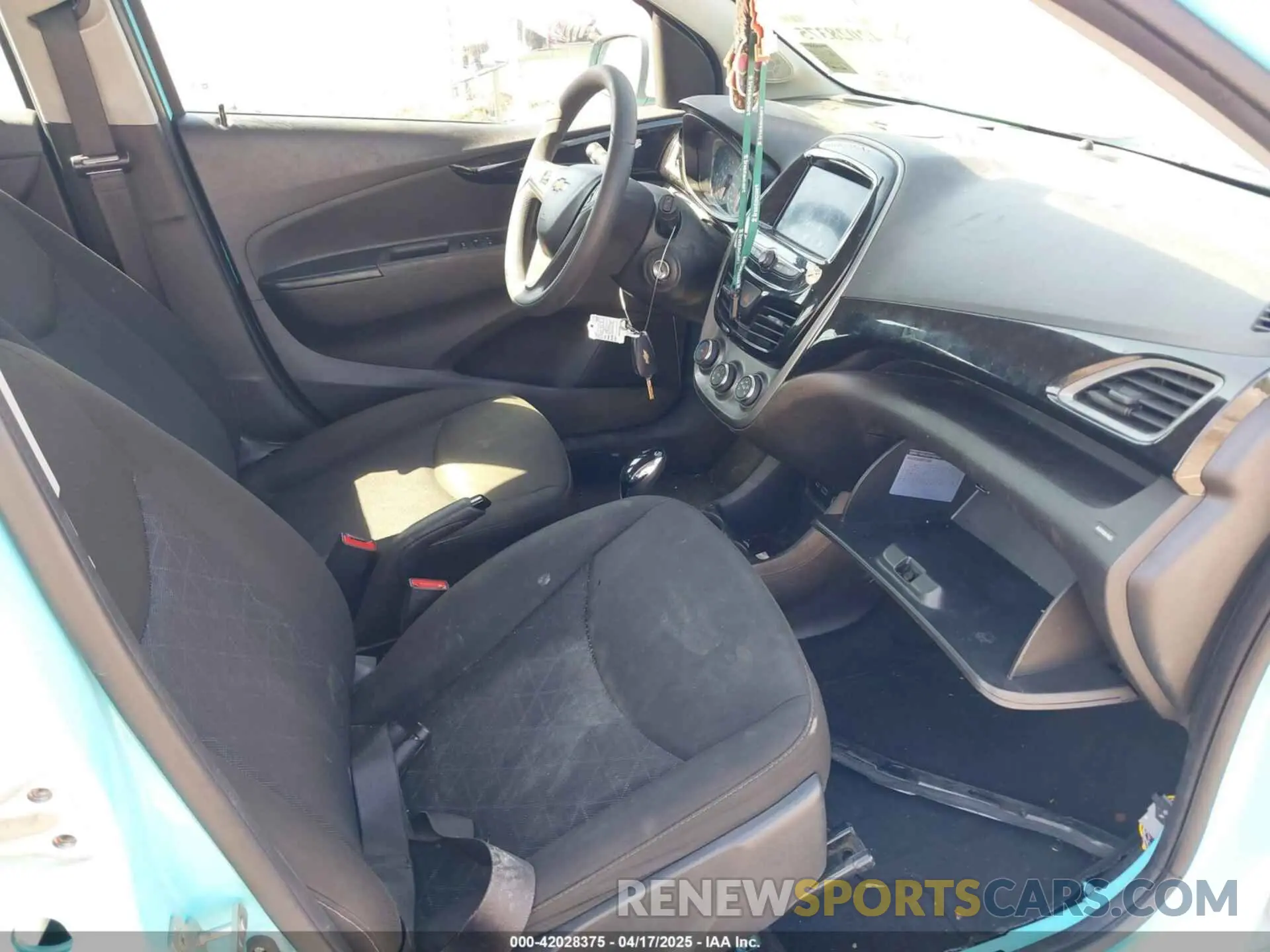 5 fotografías del automóvil dañado KL8CD6SA0MC715285 CHEVROLET SPARK 2021