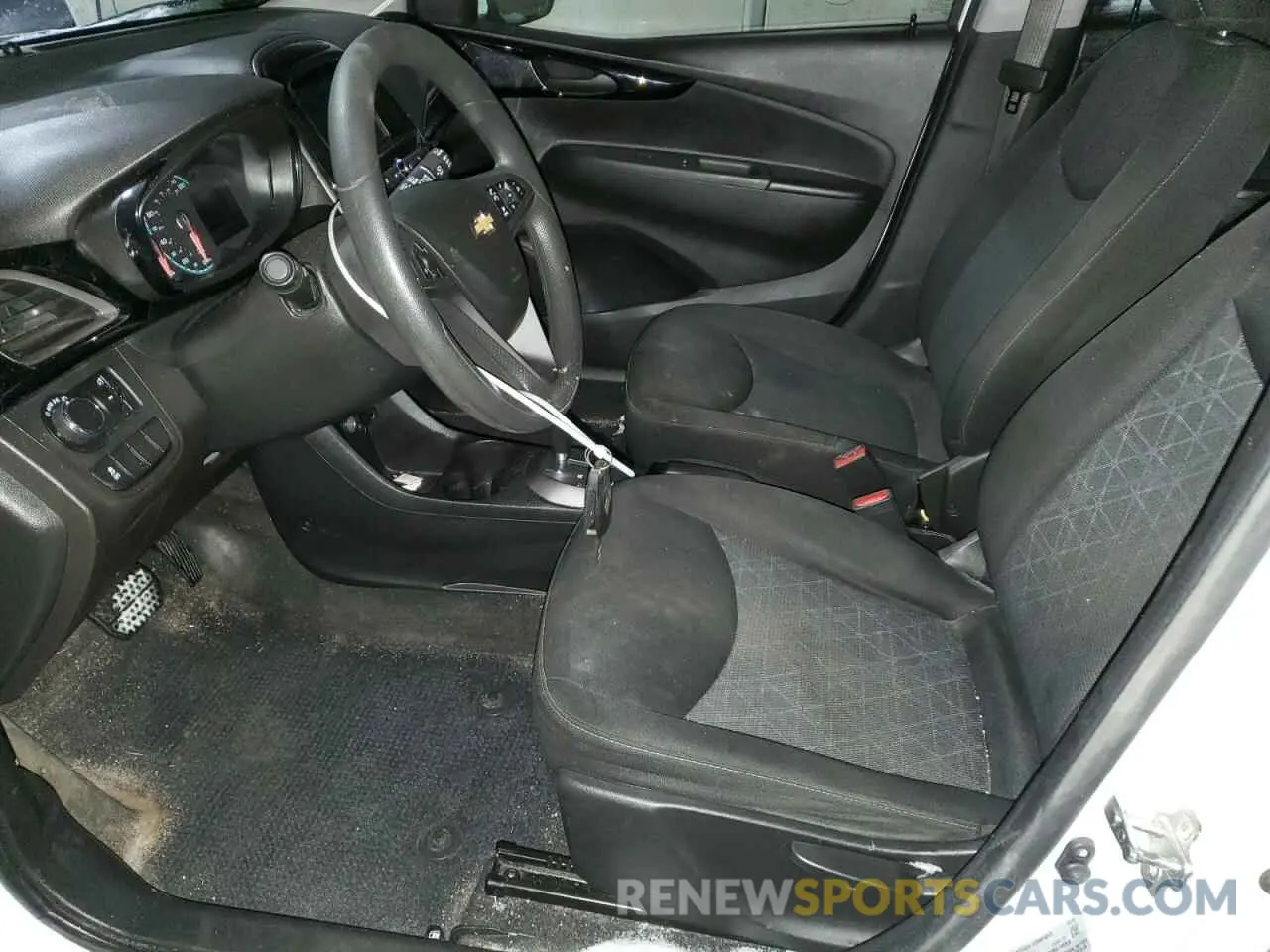 7 fotografías del automóvil dañado KL8CD6SA0MC723273 CHEVROLET SPARK 2021