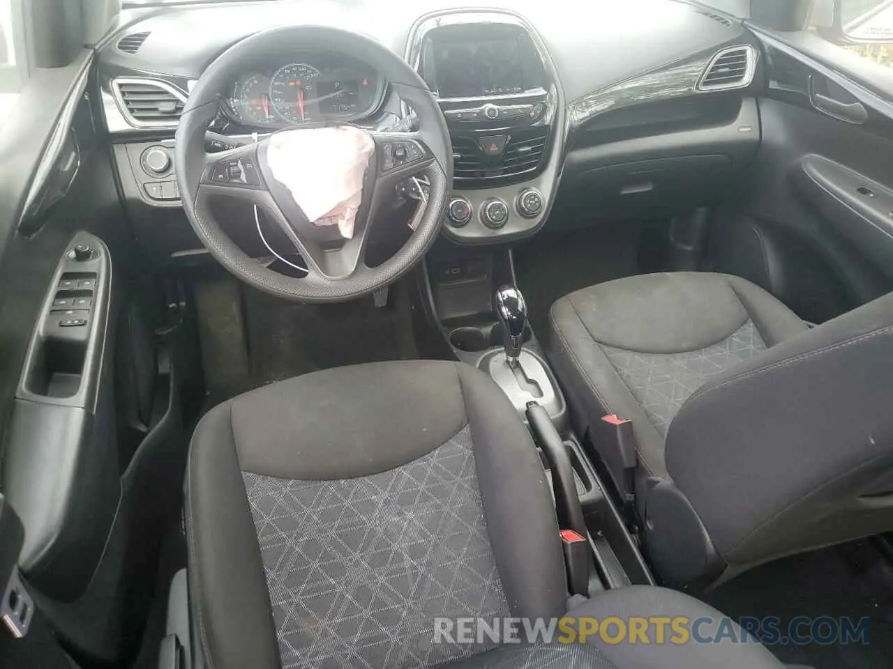 8 fotografías del automóvil dañado KL8CD6SA0MC745368 CHEVROLET SPARK 2021