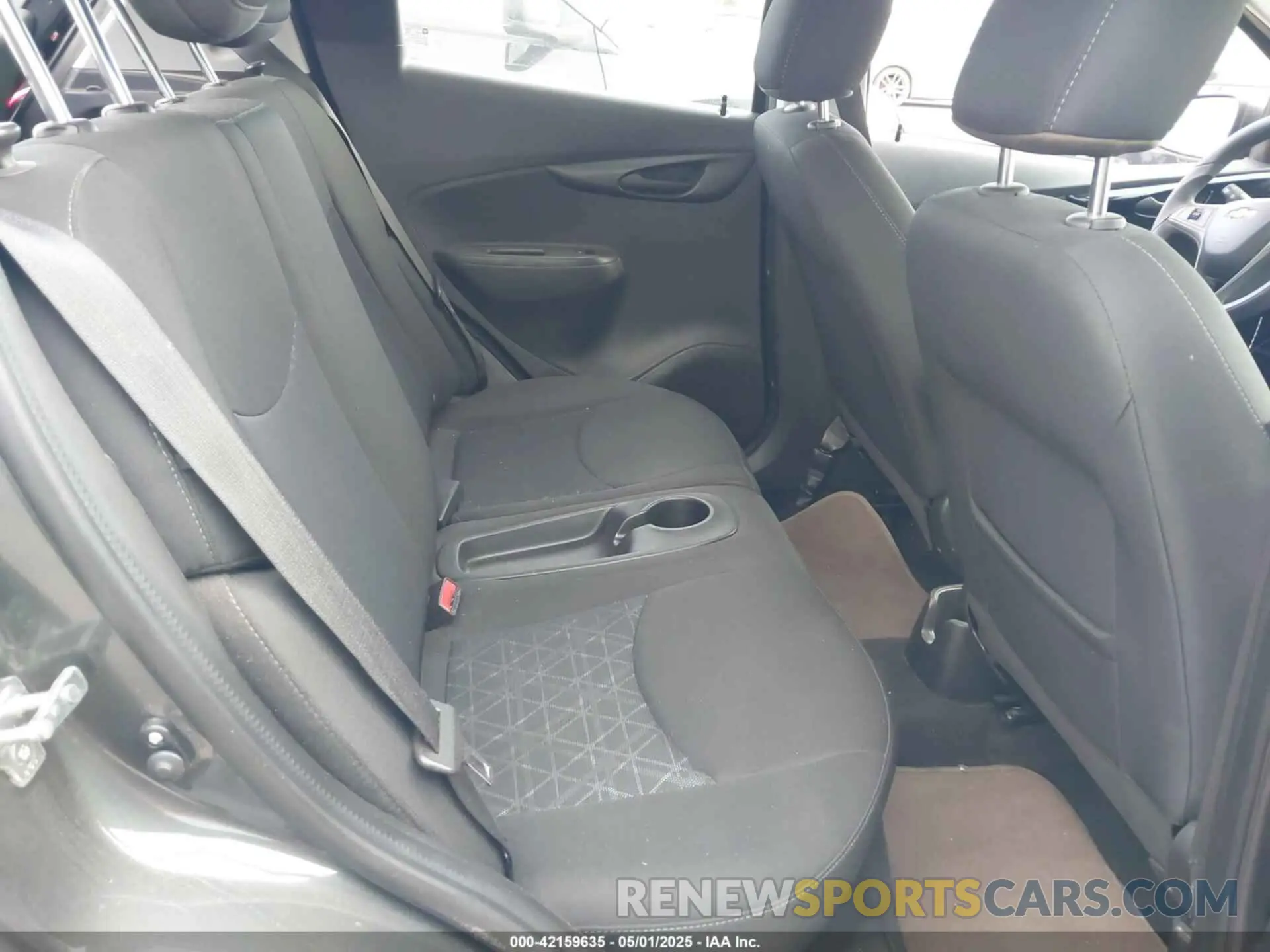 8 fotografías del automóvil dañado KL8CD6SA1MC216575 CHEVROLET SPARK 2021