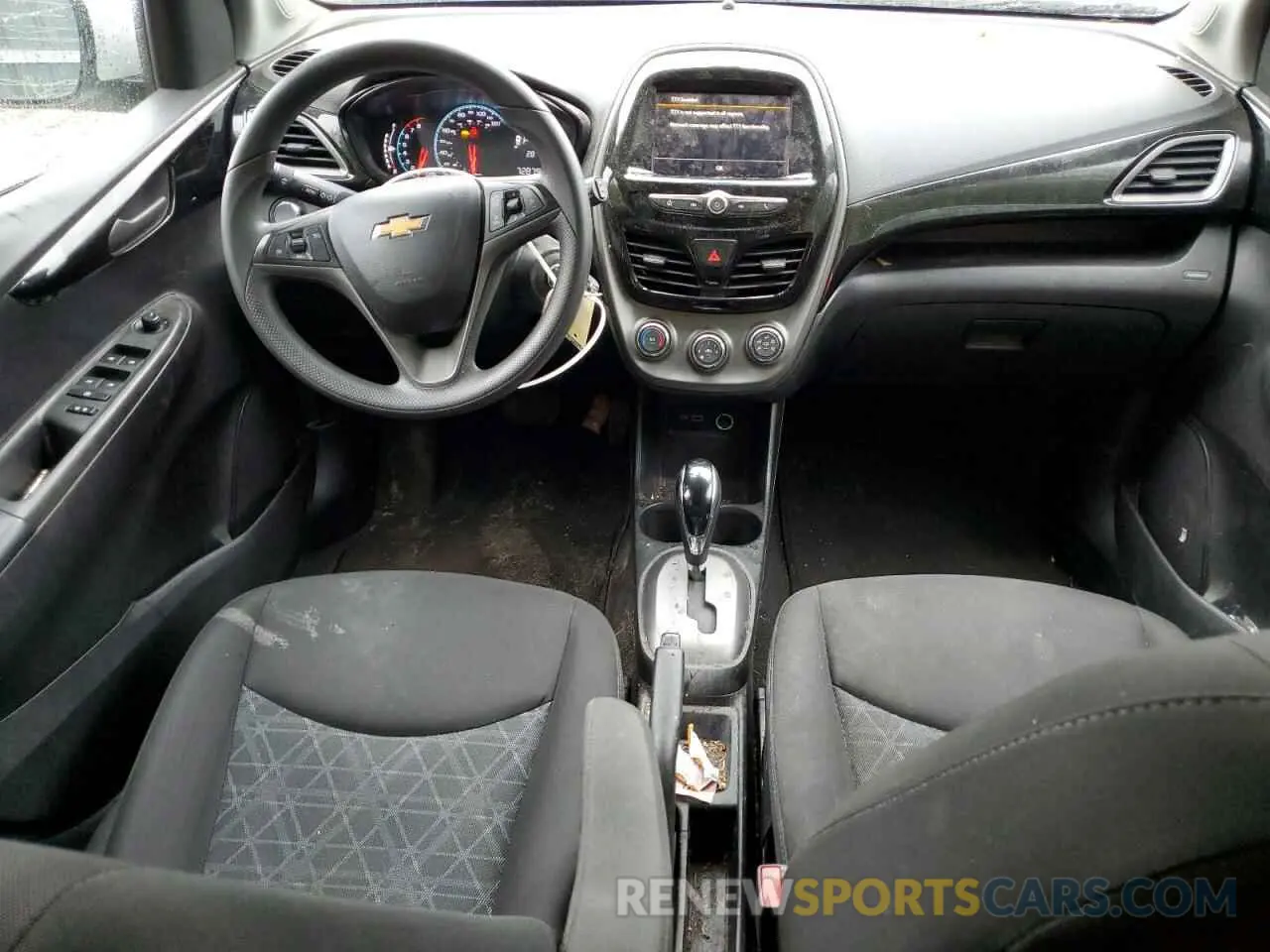 8 fotografías del automóvil dañado KL8CD6SA1MC216642 CHEVROLET SPARK 2021