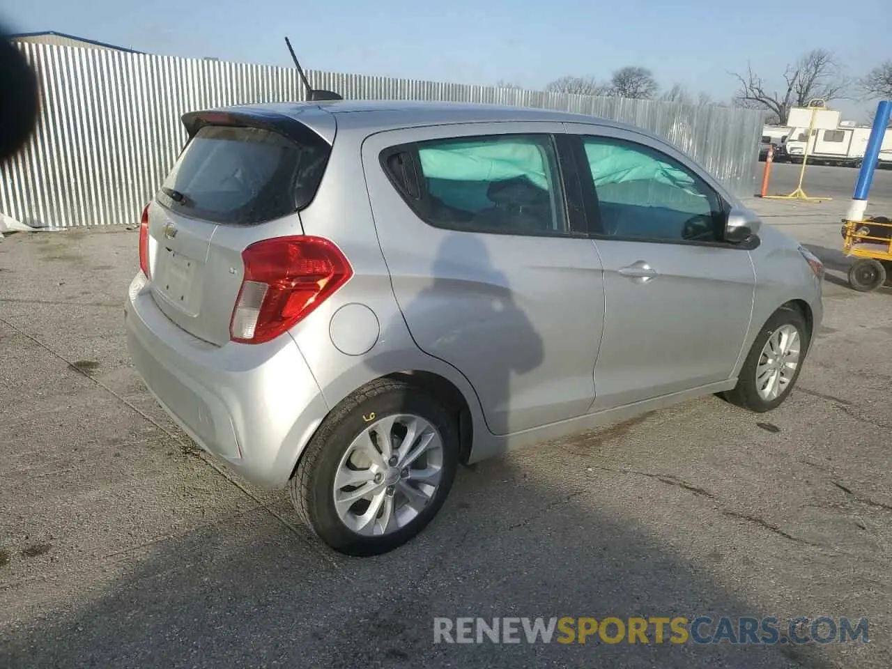 3 fotografías del automóvil dañado KL8CD6SA1MC722648 CHEVROLET SPARK 2021