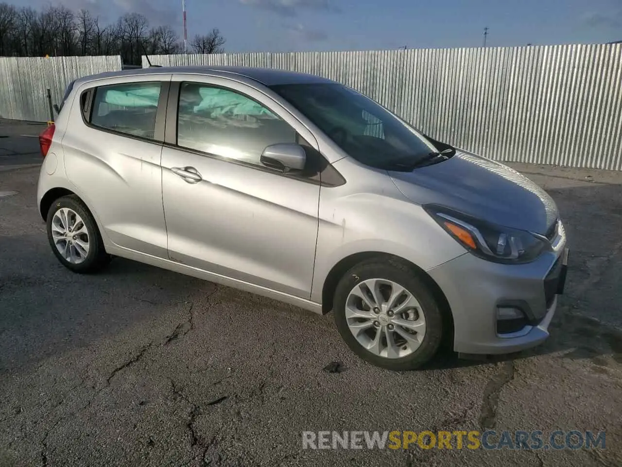 4 fotografías del automóvil dañado KL8CD6SA1MC722648 CHEVROLET SPARK 2021