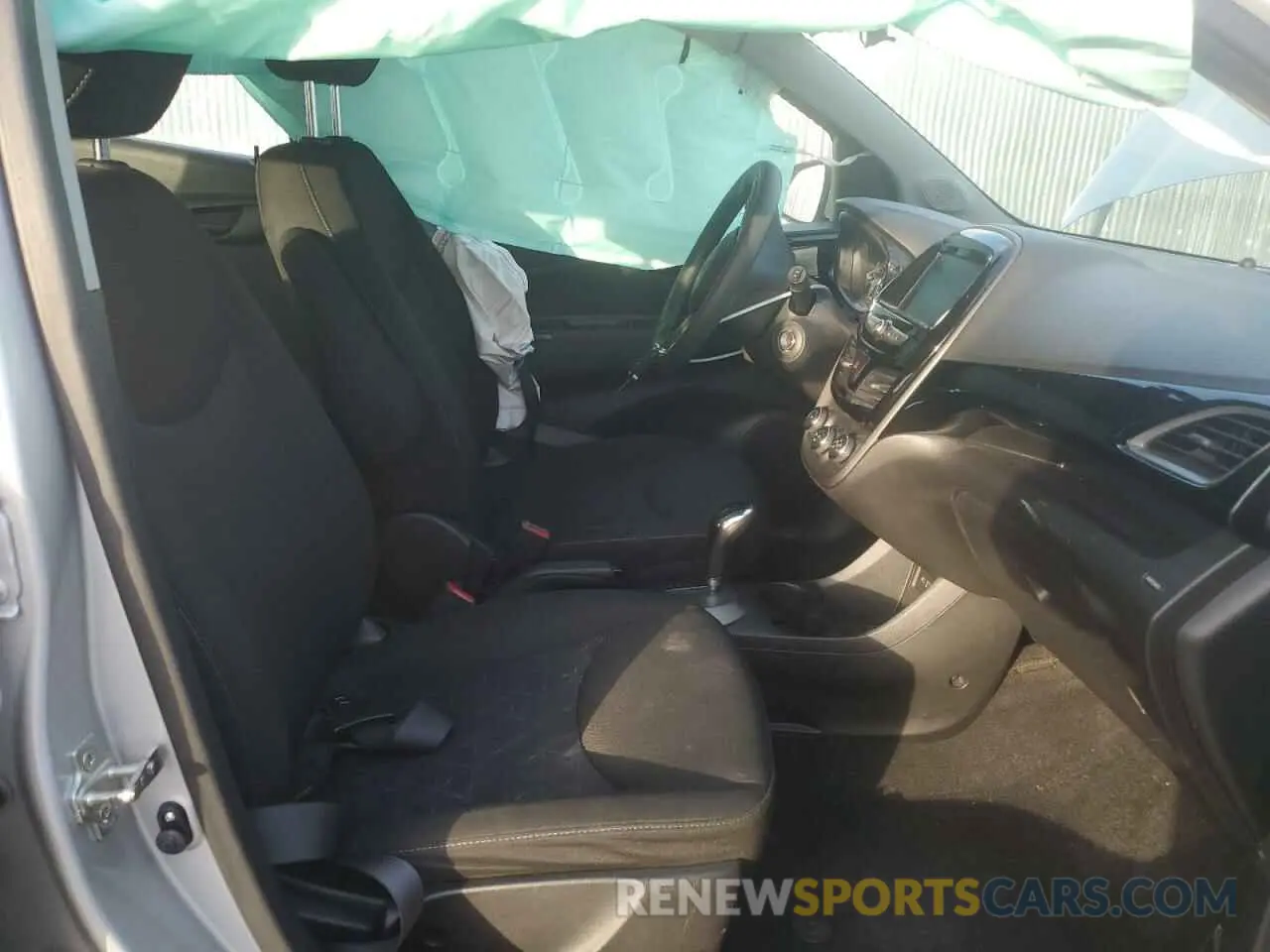 7 fotografías del automóvil dañado KL8CD6SA1MC722648 CHEVROLET SPARK 2021