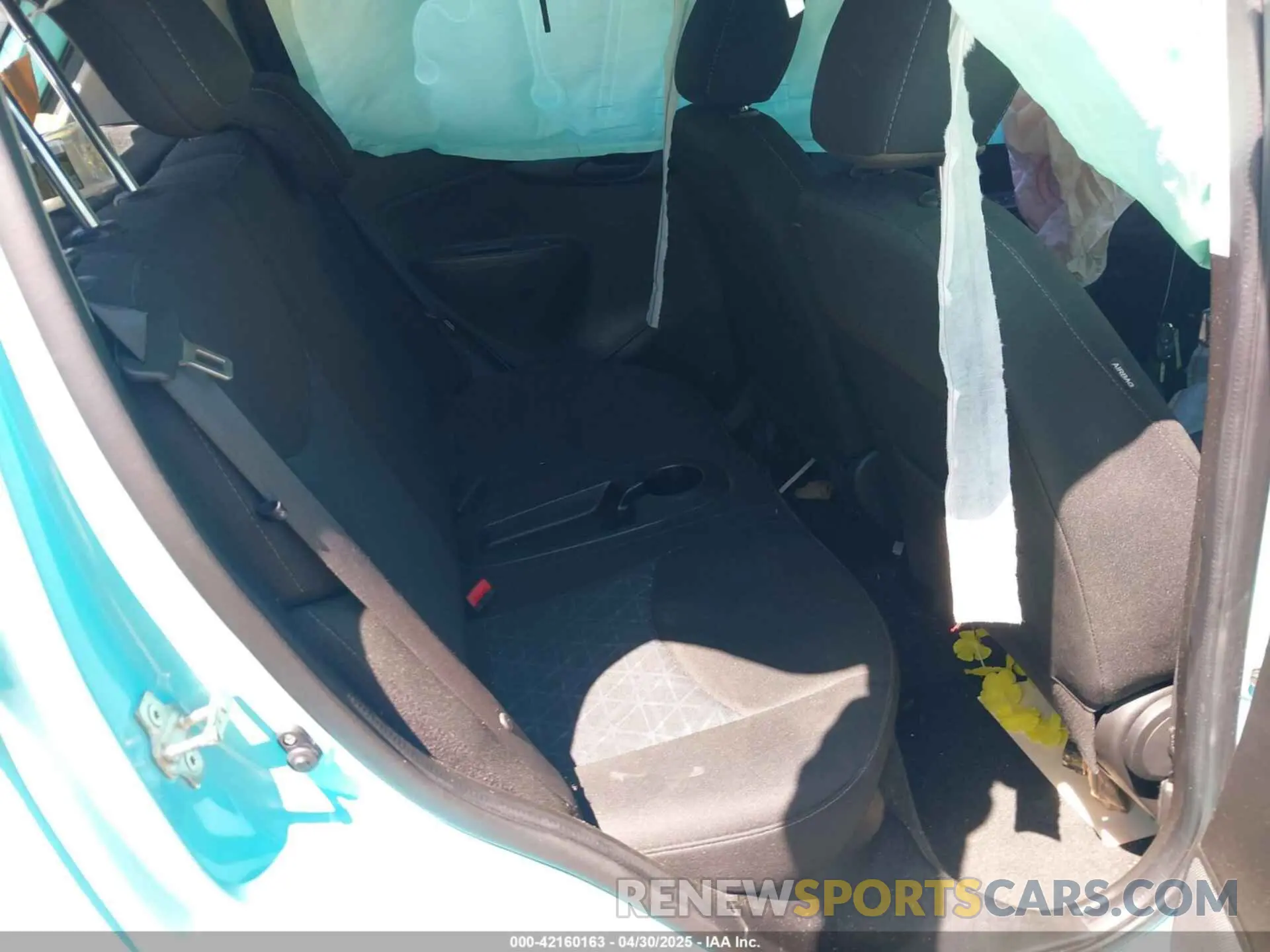 8 fotografías del automóvil dañado KL8CD6SA2MC725624 CHEVROLET SPARK 2021
