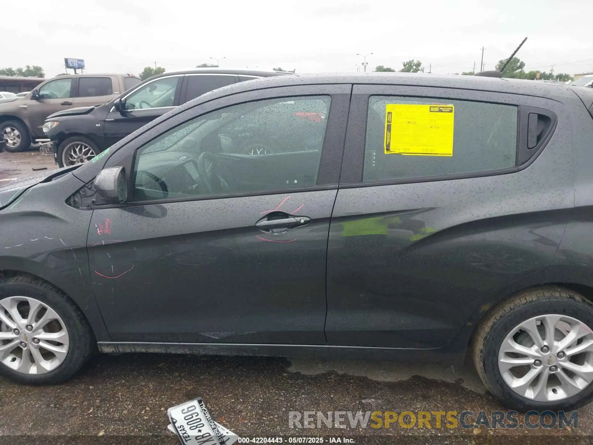 15 fotografías del automóvil dañado KL8CD6SA3MC722456 CHEVROLET SPARK 2021