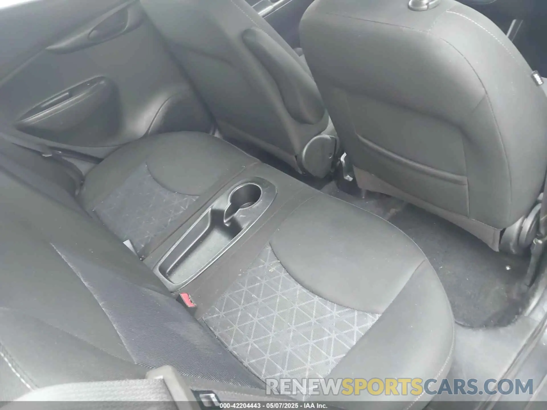 8 fotografías del automóvil dañado KL8CD6SA3MC722456 CHEVROLET SPARK 2021