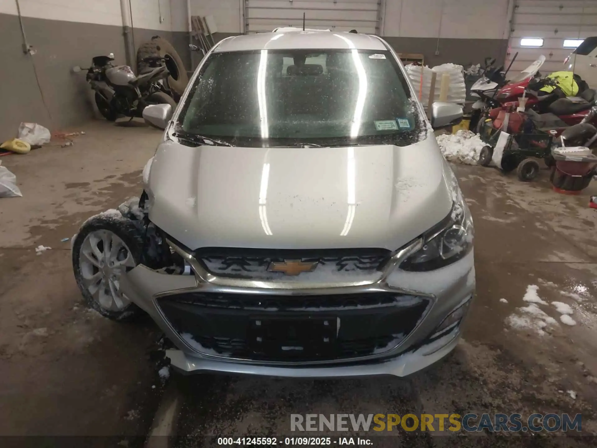 12 fotografías del automóvil dañado KL8CD6SA3MC743050 CHEVROLET SPARK 2021