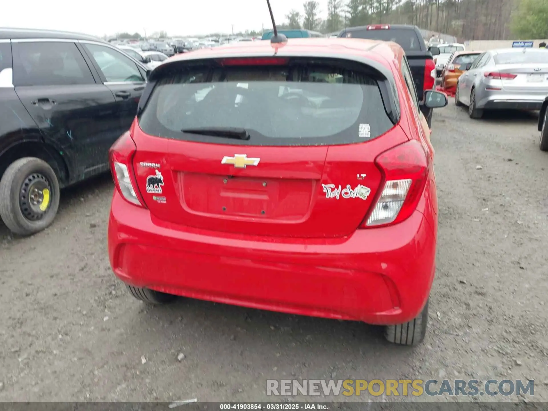 16 fotografías del automóvil dañado KL8CD6SA3MC747891 CHEVROLET SPARK 2021