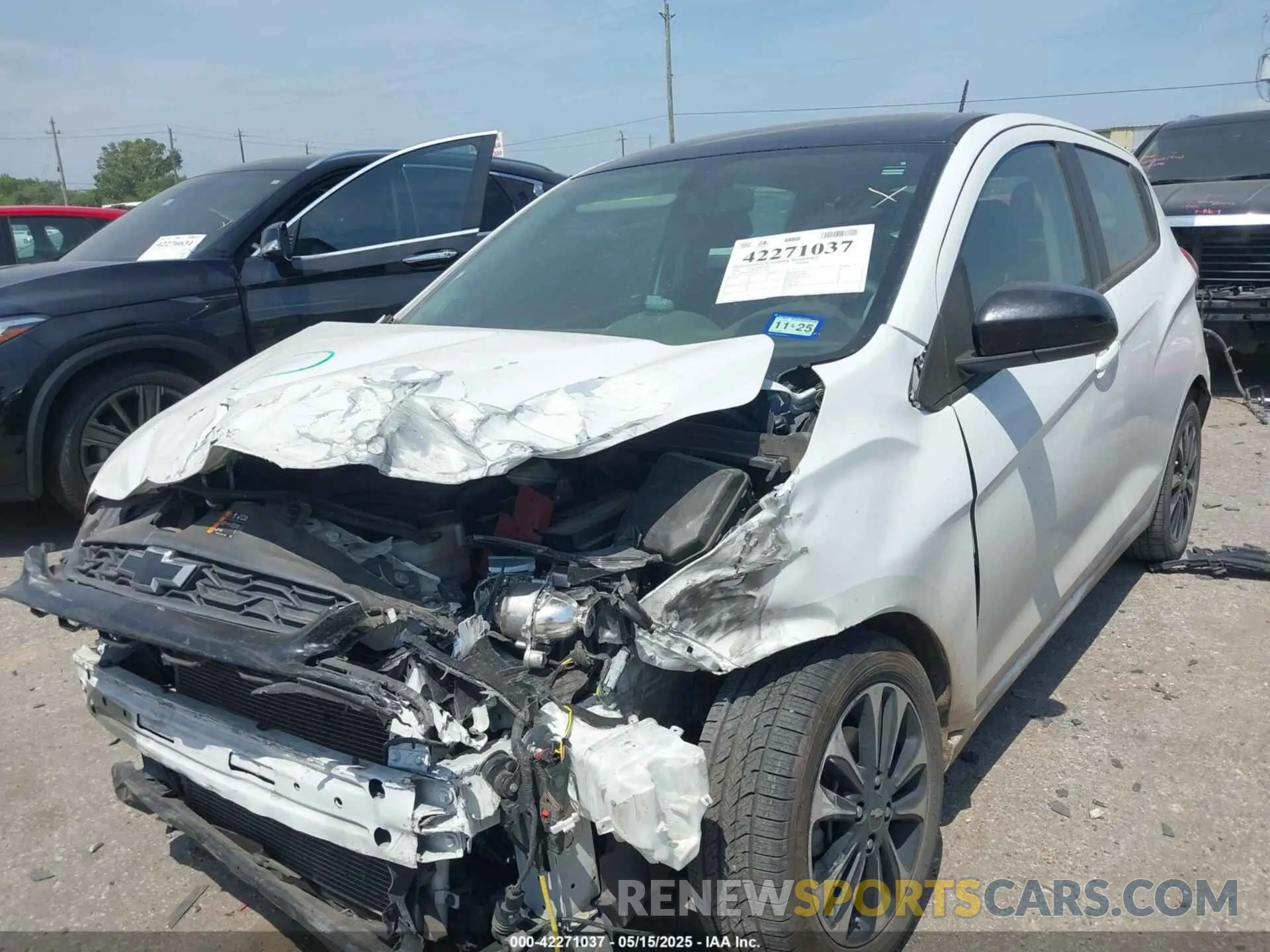 2 fotografías del automóvil dañado KL8CD6SA6MC711001 CHEVROLET SPARK 2021