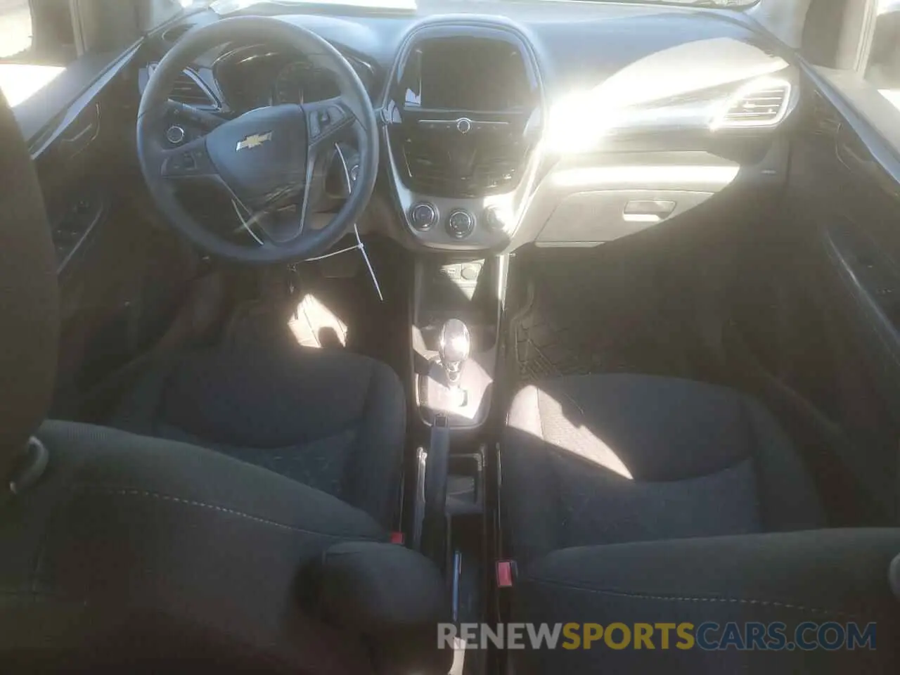 8 fotografías del automóvil dañado KL8CD6SA6MC714691 CHEVROLET SPARK 2021