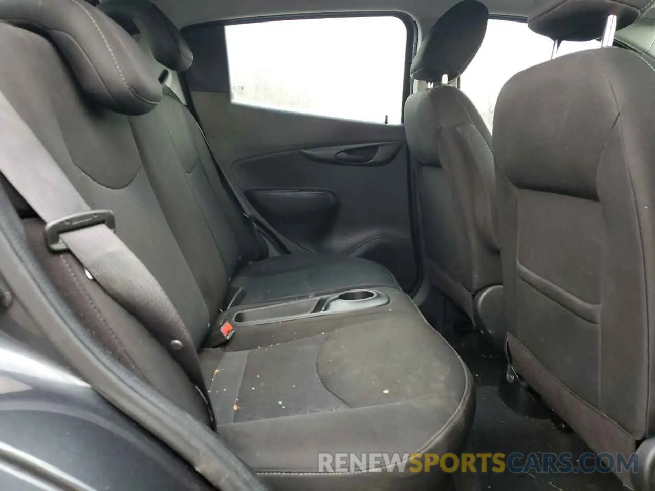 10 fotografías del automóvil dañado KL8CD6SA7MC745223 CHEVROLET SPARK 2021