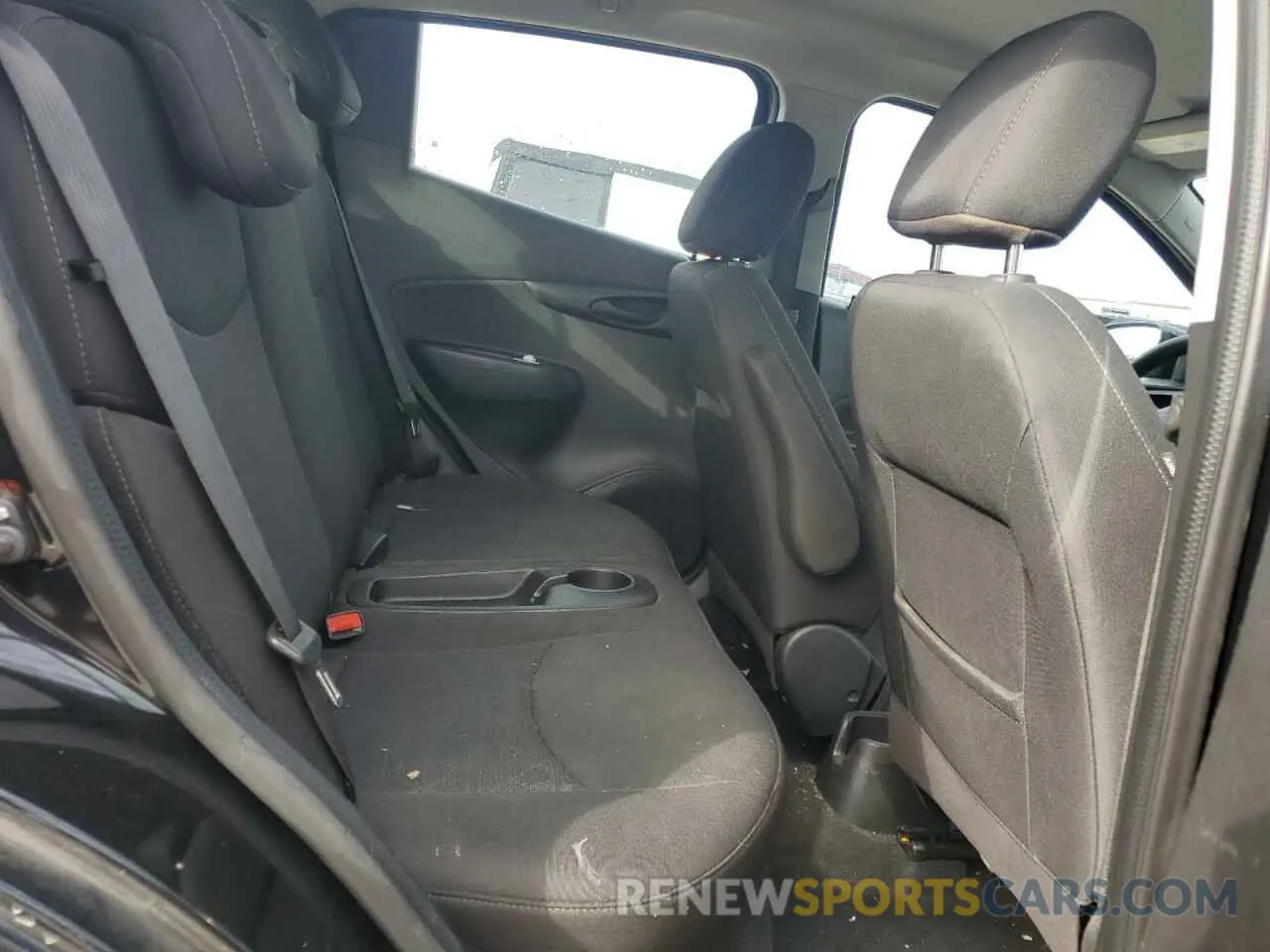 10 fotografías del automóvil dañado KL8CD6SA7MC751104 CHEVROLET SPARK 2021