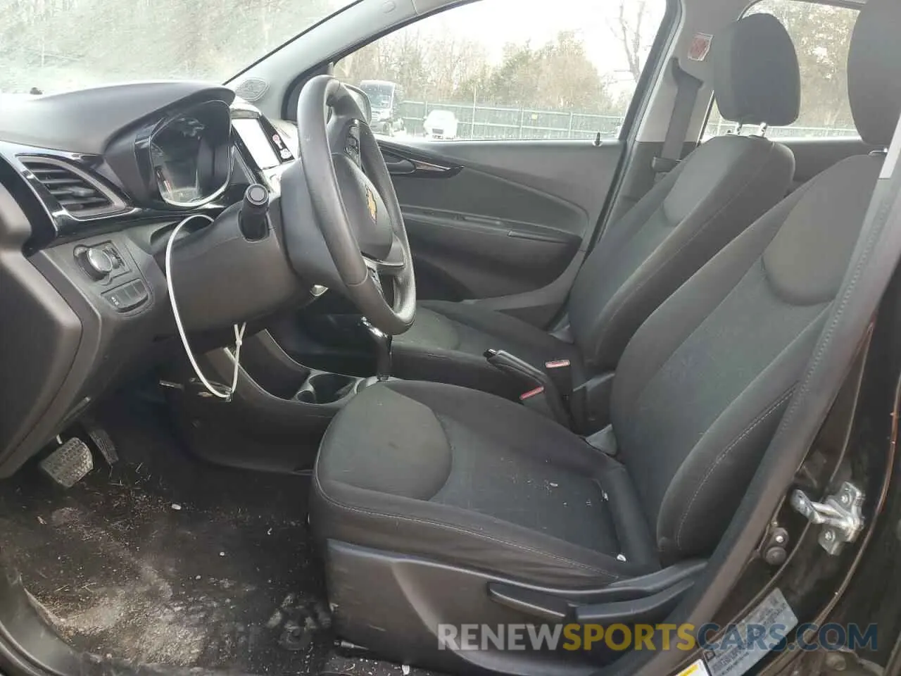 7 fotografías del automóvil dañado KL8CD6SA7MC751104 CHEVROLET SPARK 2021