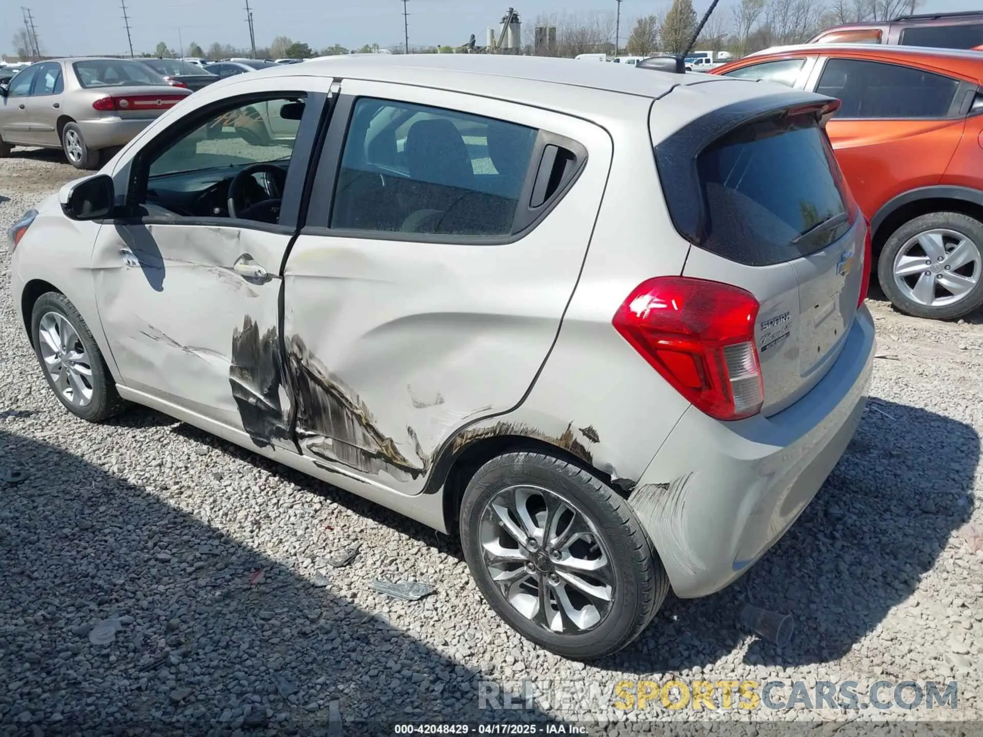 3 fotografías del automóvil dañado KL8CD6SA8MC748924 CHEVROLET SPARK 2021