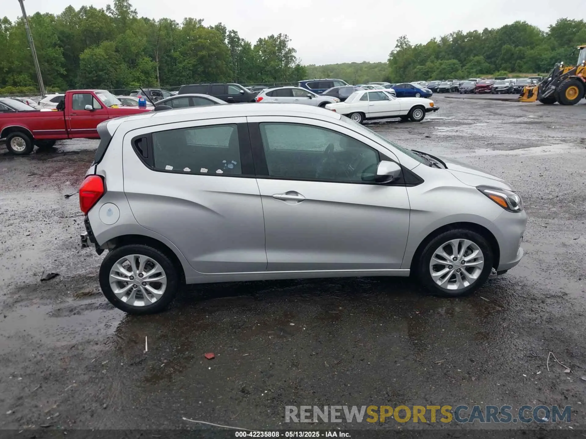 13 fotografías del automóvil dañado KL8CD6SA9MC219823 CHEVROLET SPARK 2021
