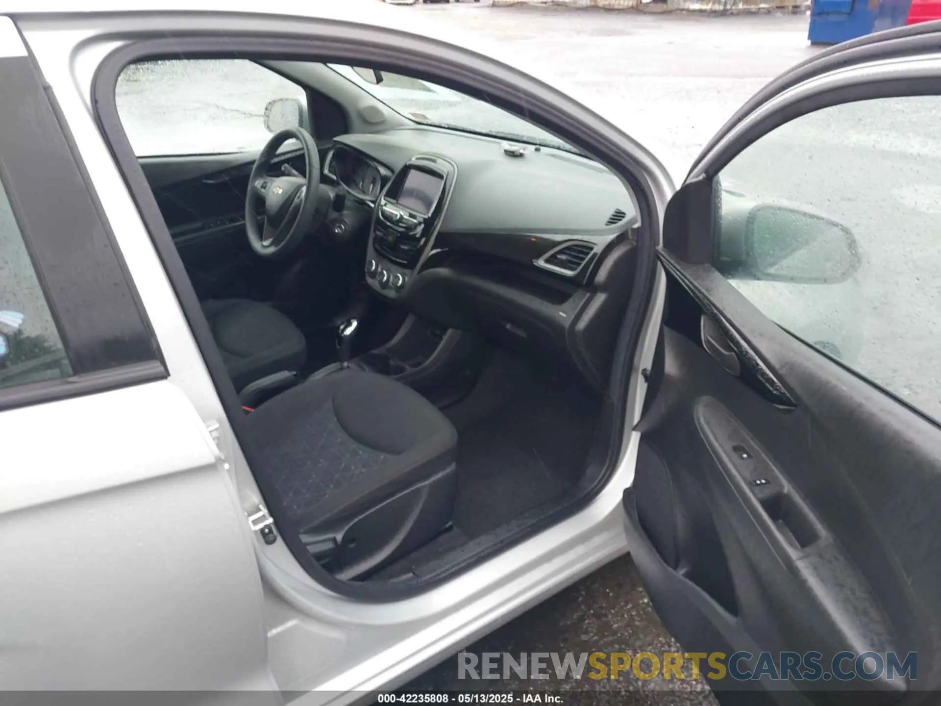5 fotografías del automóvil dañado KL8CD6SA9MC219823 CHEVROLET SPARK 2021
