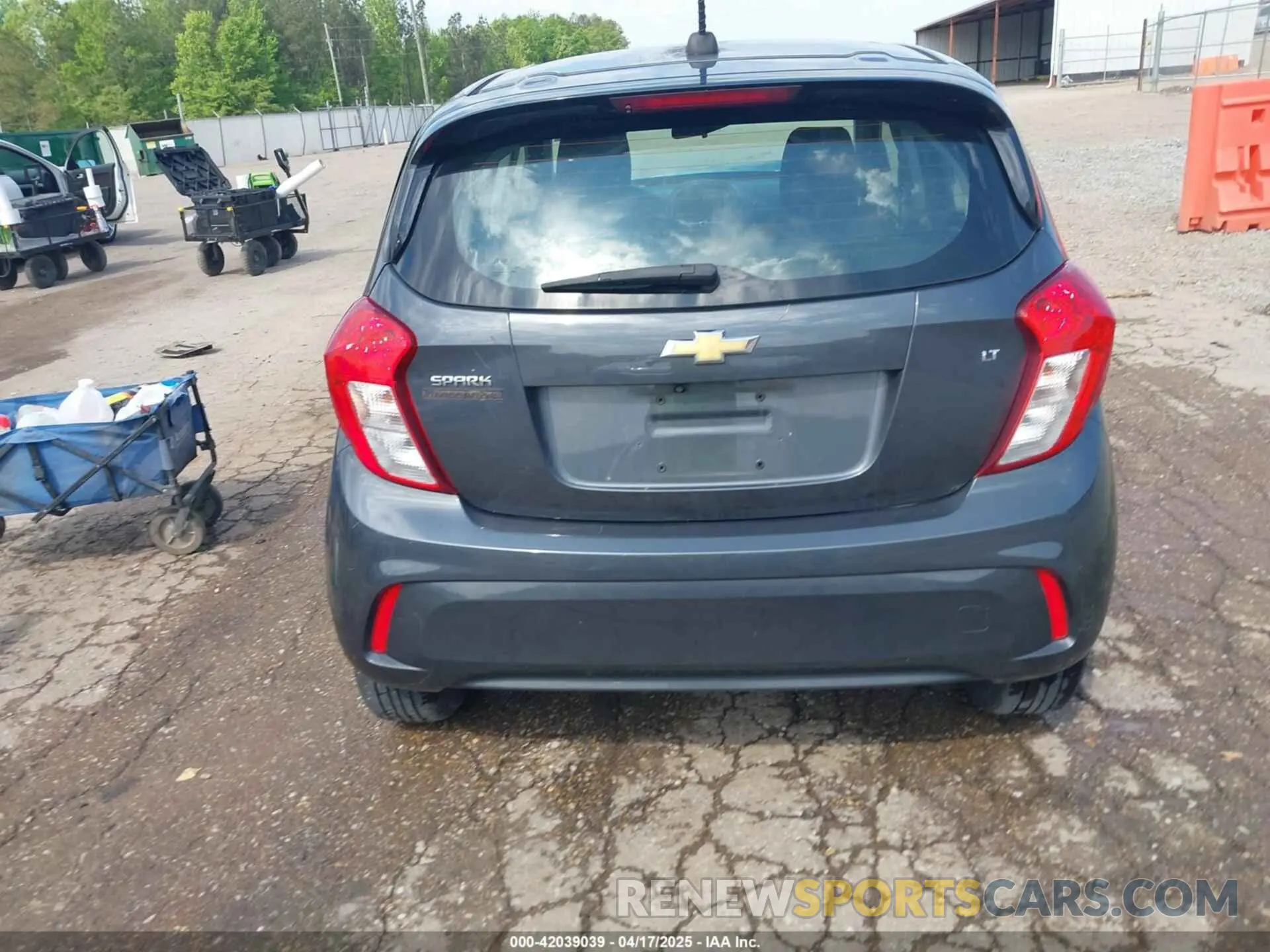 16 fotografías del automóvil dañado KL8CD6SA9MC729105 CHEVROLET SPARK 2021