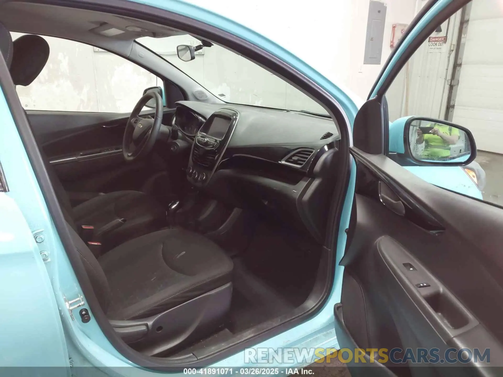 5 fotografías del automóvil dañado KL8CD6SA9MC741139 CHEVROLET SPARK 2021