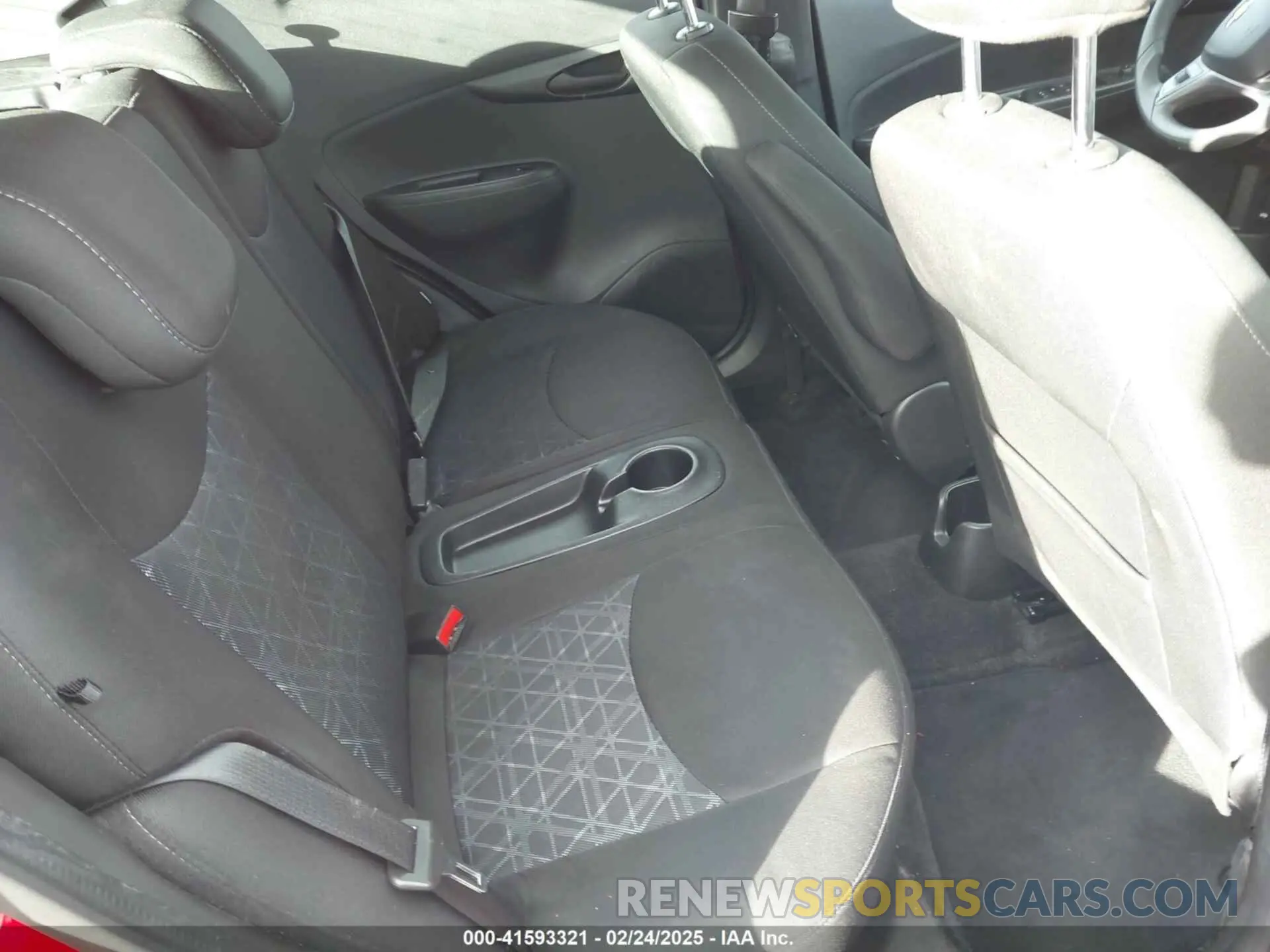 8 fotografías del automóvil dañado KL8CD6SAXMC734779 CHEVROLET SPARK 2021