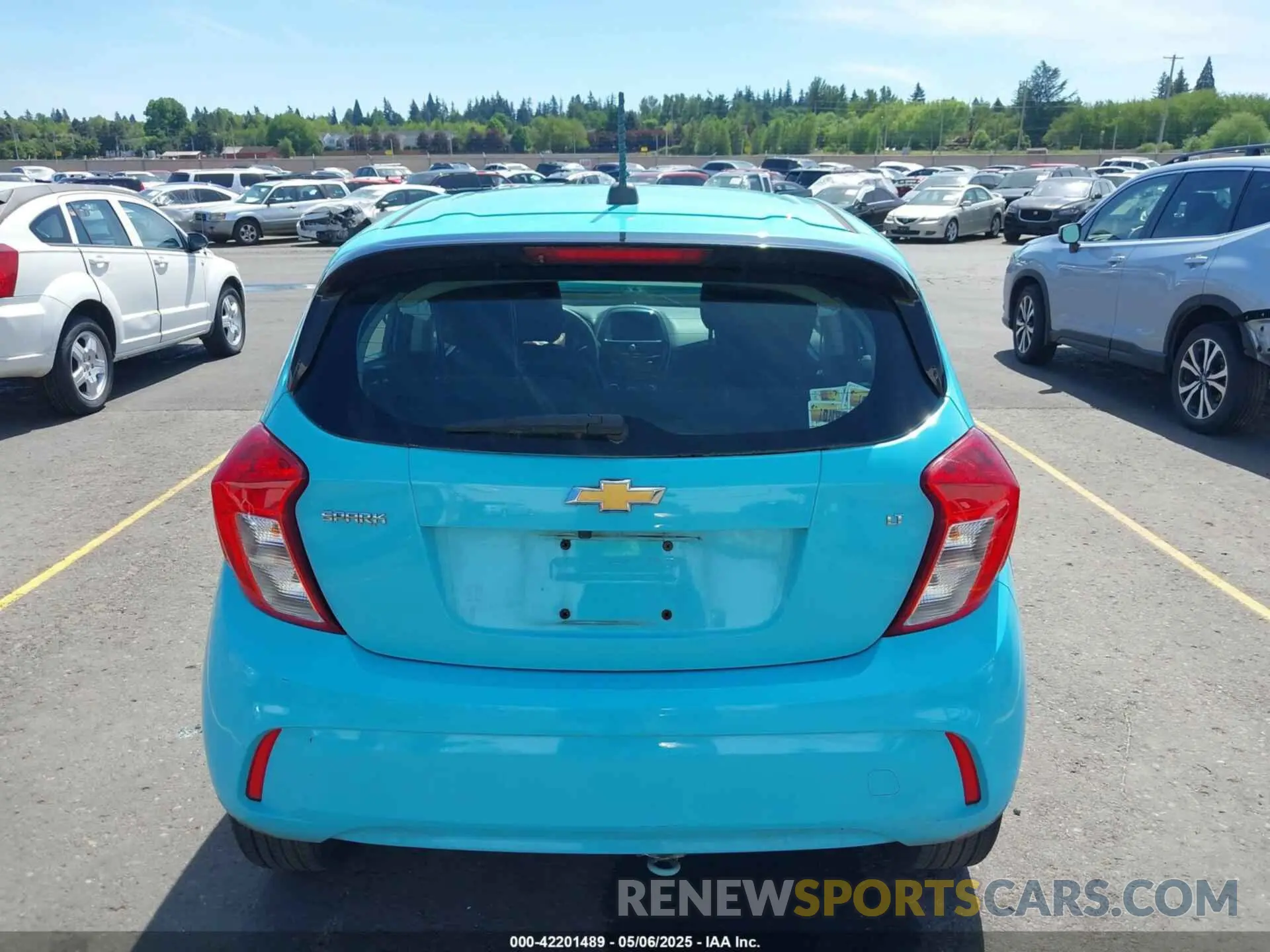 15 fotografías del automóvil dañado KL8CD6SAXMC735799 CHEVROLET SPARK 2021