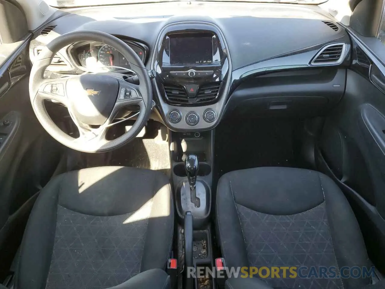8 fotografías del automóvil dañado KL8CD6SAXMC737469 CHEVROLET SPARK 2021