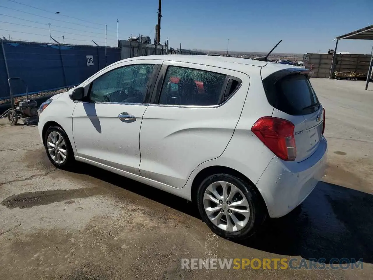2 fotografías del automóvil dañado KL8CF6SA8MC740624 CHEVROLET SPARK 2021