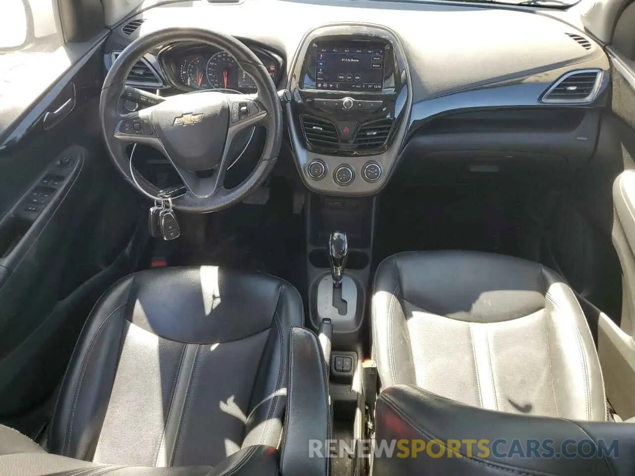 8 fotografías del automóvil dañado KL8CF6SA8MC740624 CHEVROLET SPARK 2021