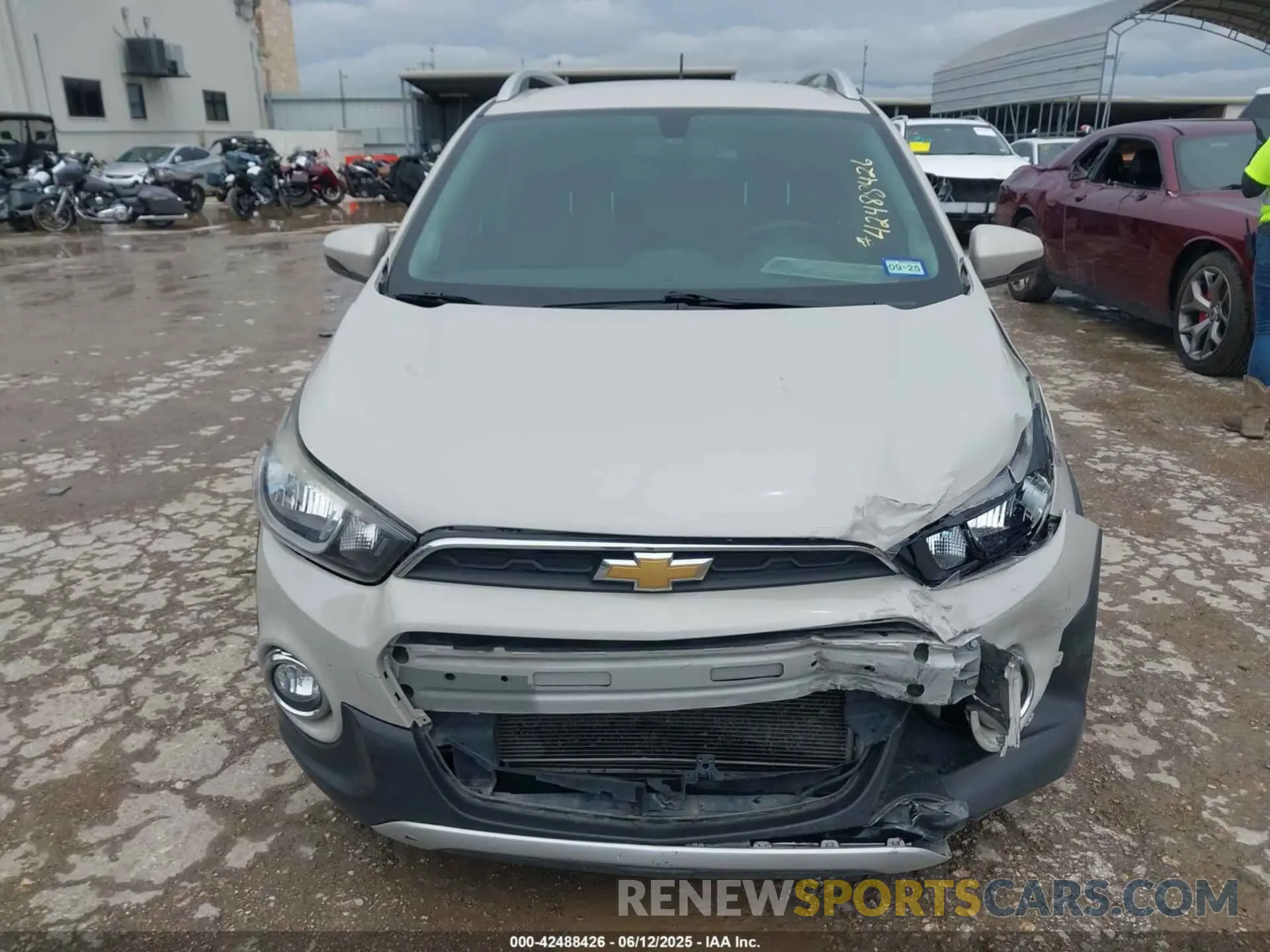13 fotografías del automóvil dañado KL8CH6SA5MC719210 CHEVROLET SPARK 2021