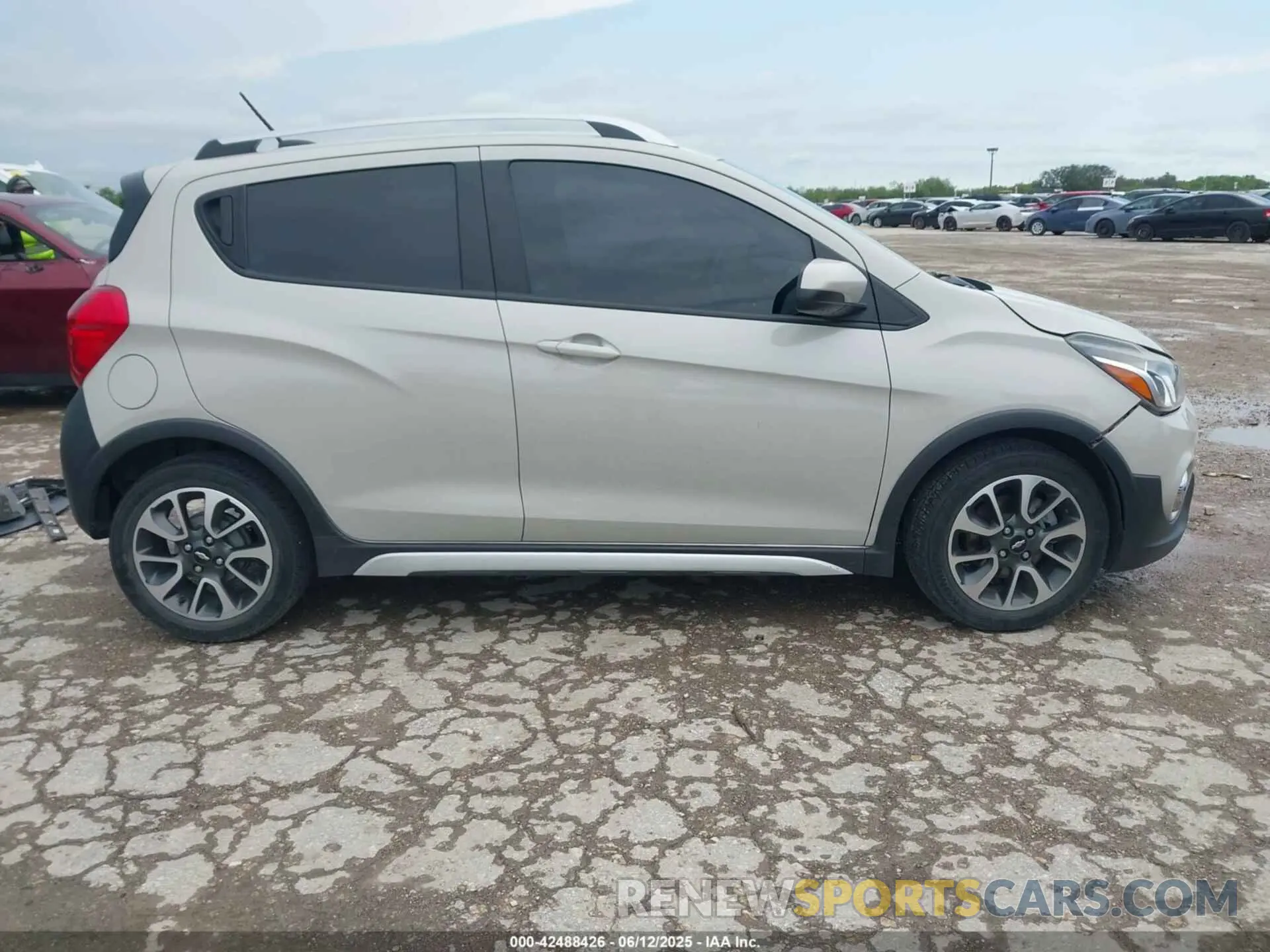 14 fotografías del automóvil dañado KL8CH6SA5MC719210 CHEVROLET SPARK 2021