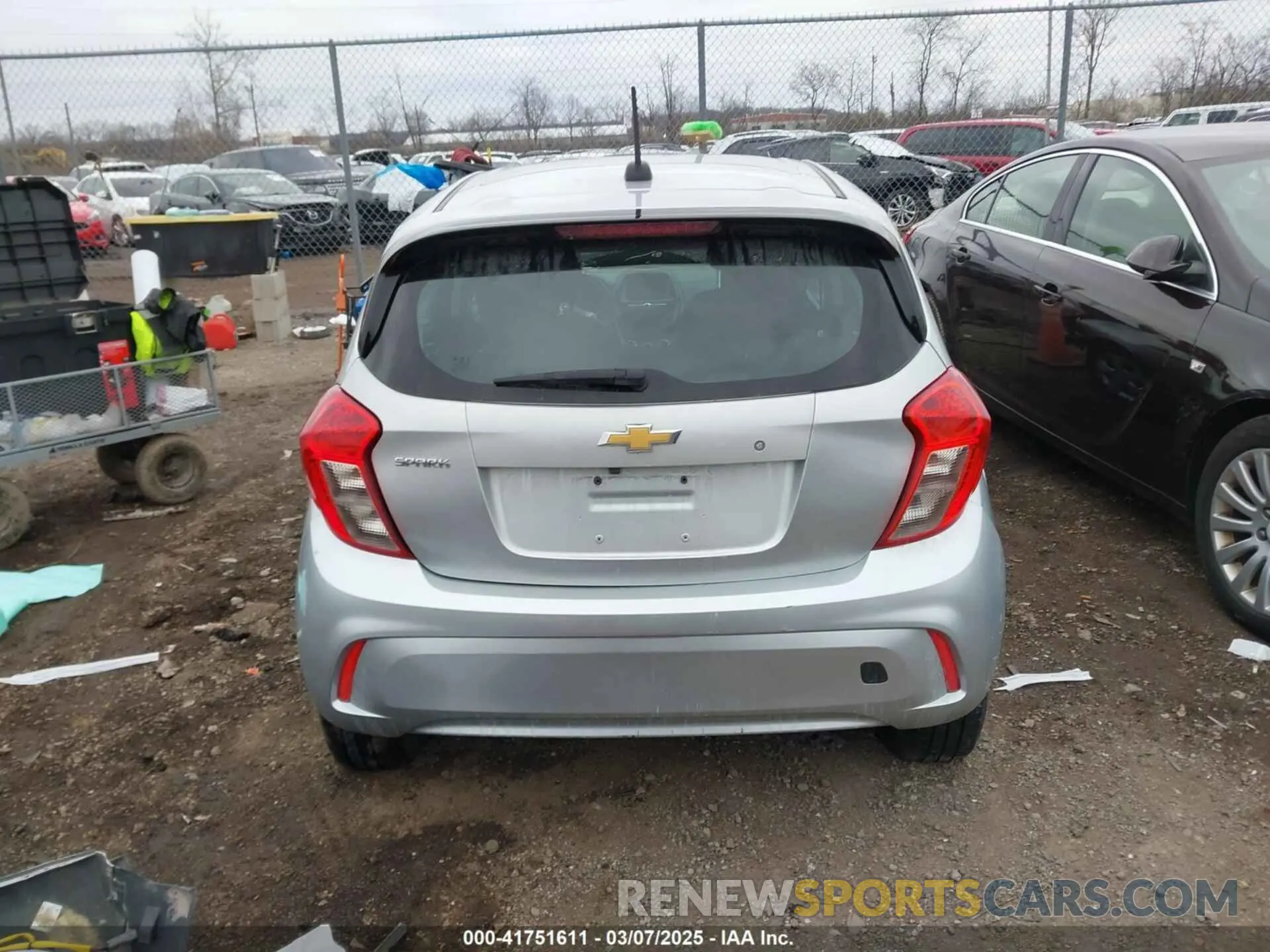 17 fotografías del automóvil dañado KL8CB6SA1NC033667 CHEVROLET SPARK 2022