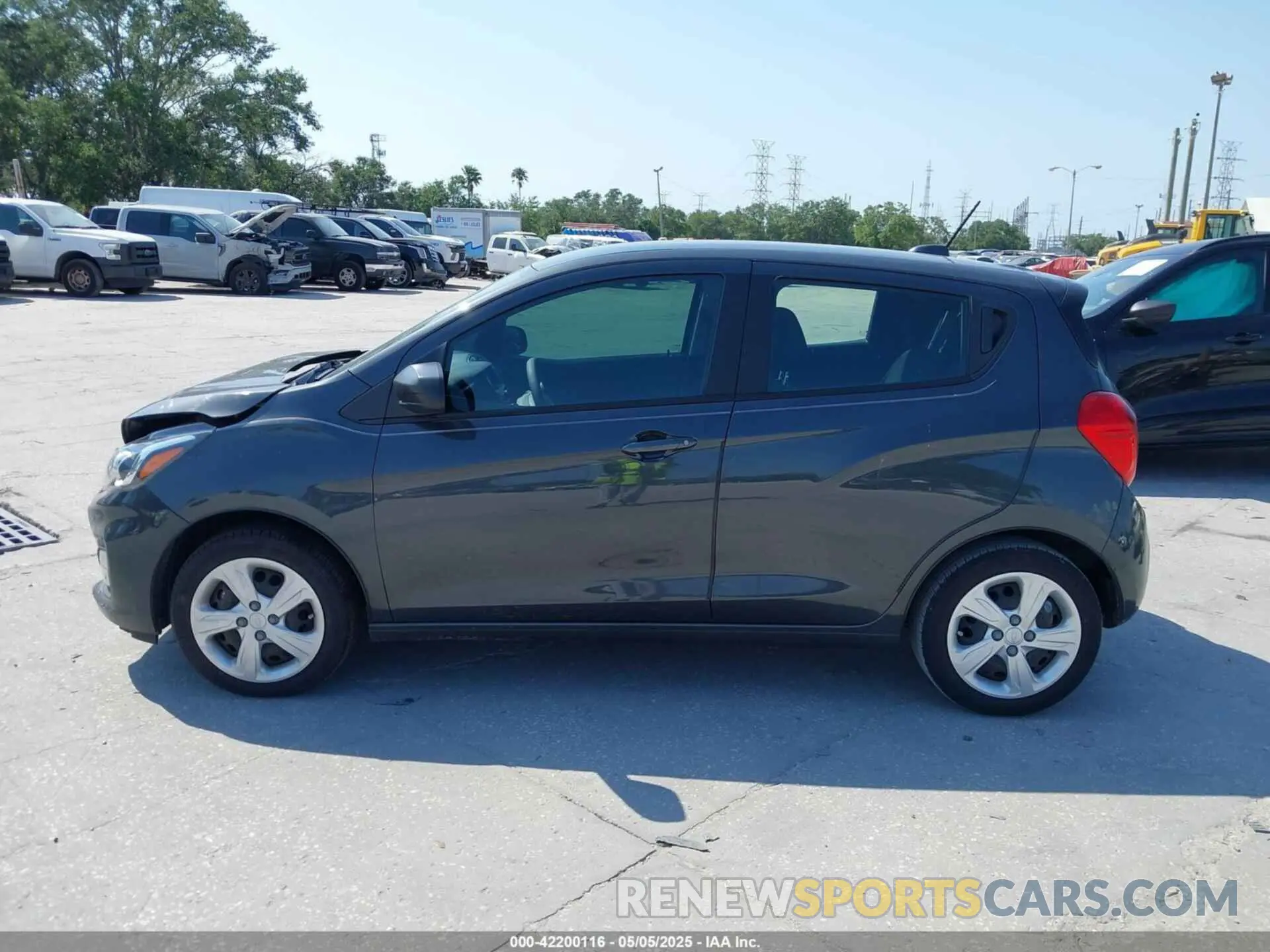 14 fotografías del automóvil dañado KL8CB6SA3NC030673 CHEVROLET SPARK 2022