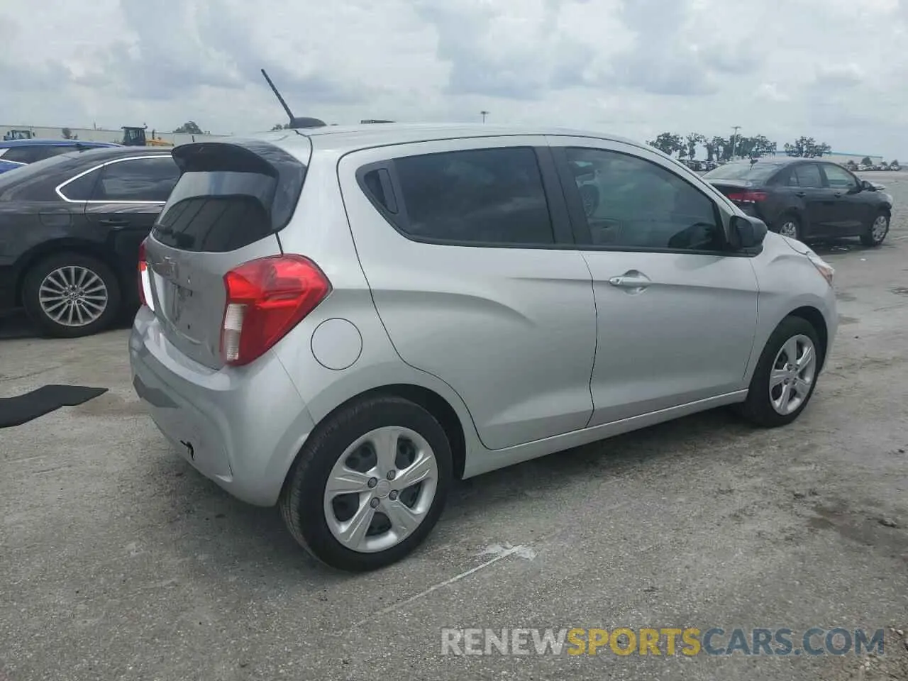 3 fotografías del automóvil dañado KL8CB6SA6NC006142 CHEVROLET SPARK 2022