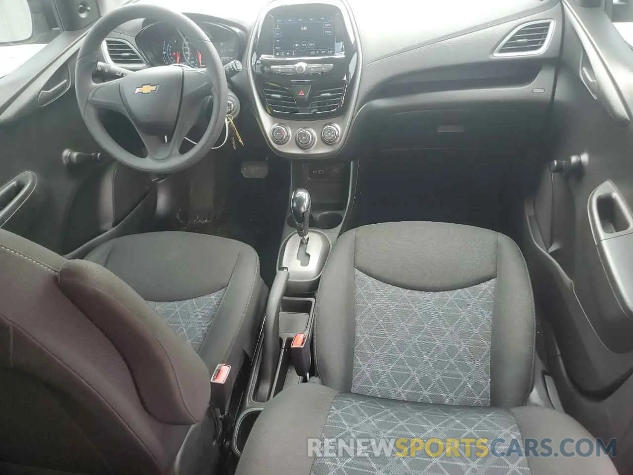 8 fotografías del automóvil dañado KL8CB6SA6NC006142 CHEVROLET SPARK 2022