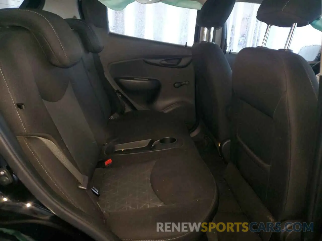 10 fotografías del automóvil dañado KL8CB6SA6NC022566 CHEVROLET SPARK 2022
