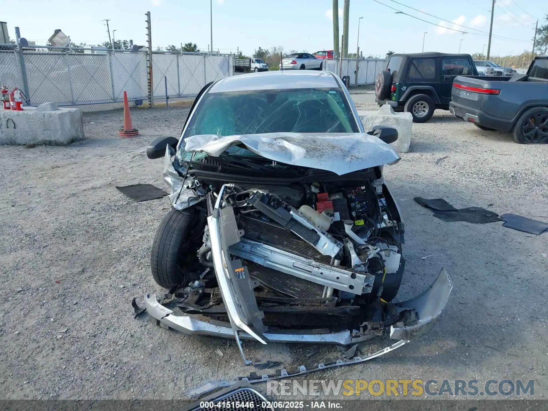 12 fotografías del automóvil dañado KL8CB6SA9NC023016 CHEVROLET SPARK 2022