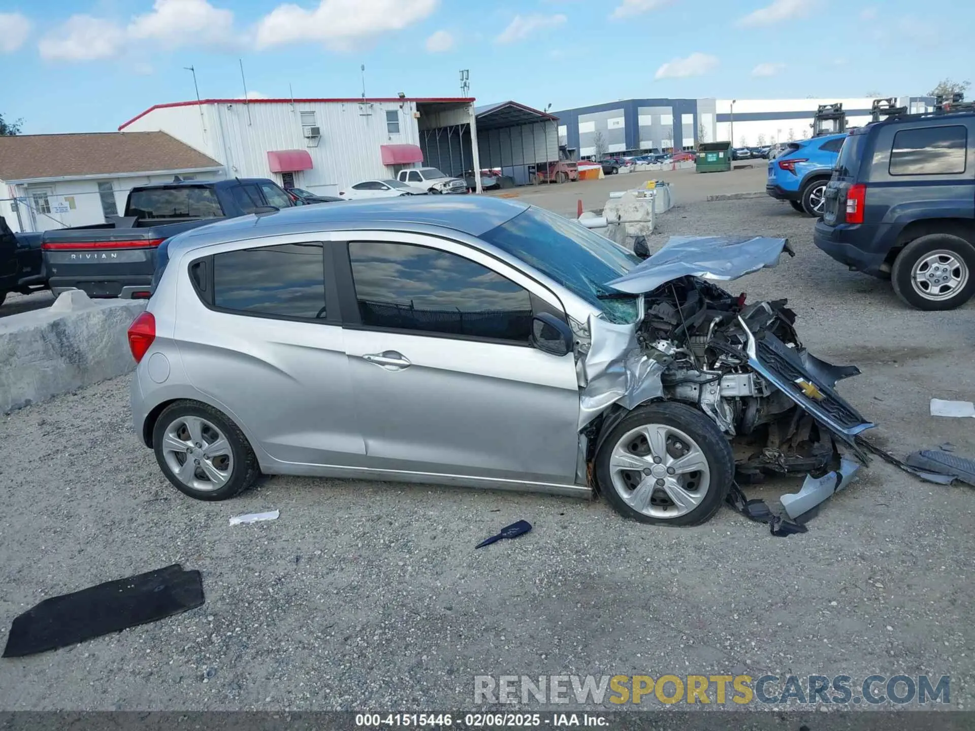 13 fotografías del automóvil dañado KL8CB6SA9NC023016 CHEVROLET SPARK 2022