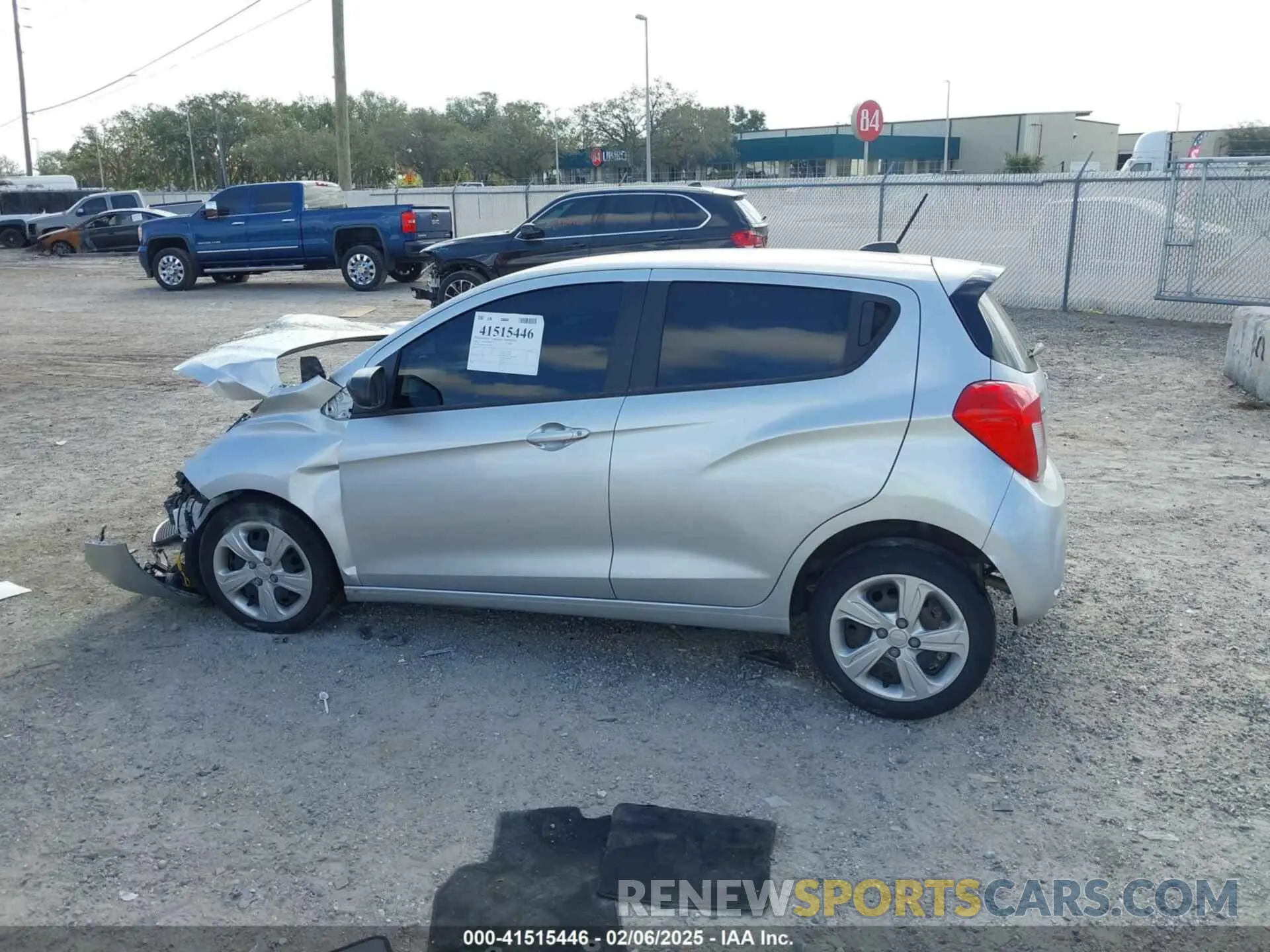 14 fotografías del automóvil dañado KL8CB6SA9NC023016 CHEVROLET SPARK 2022