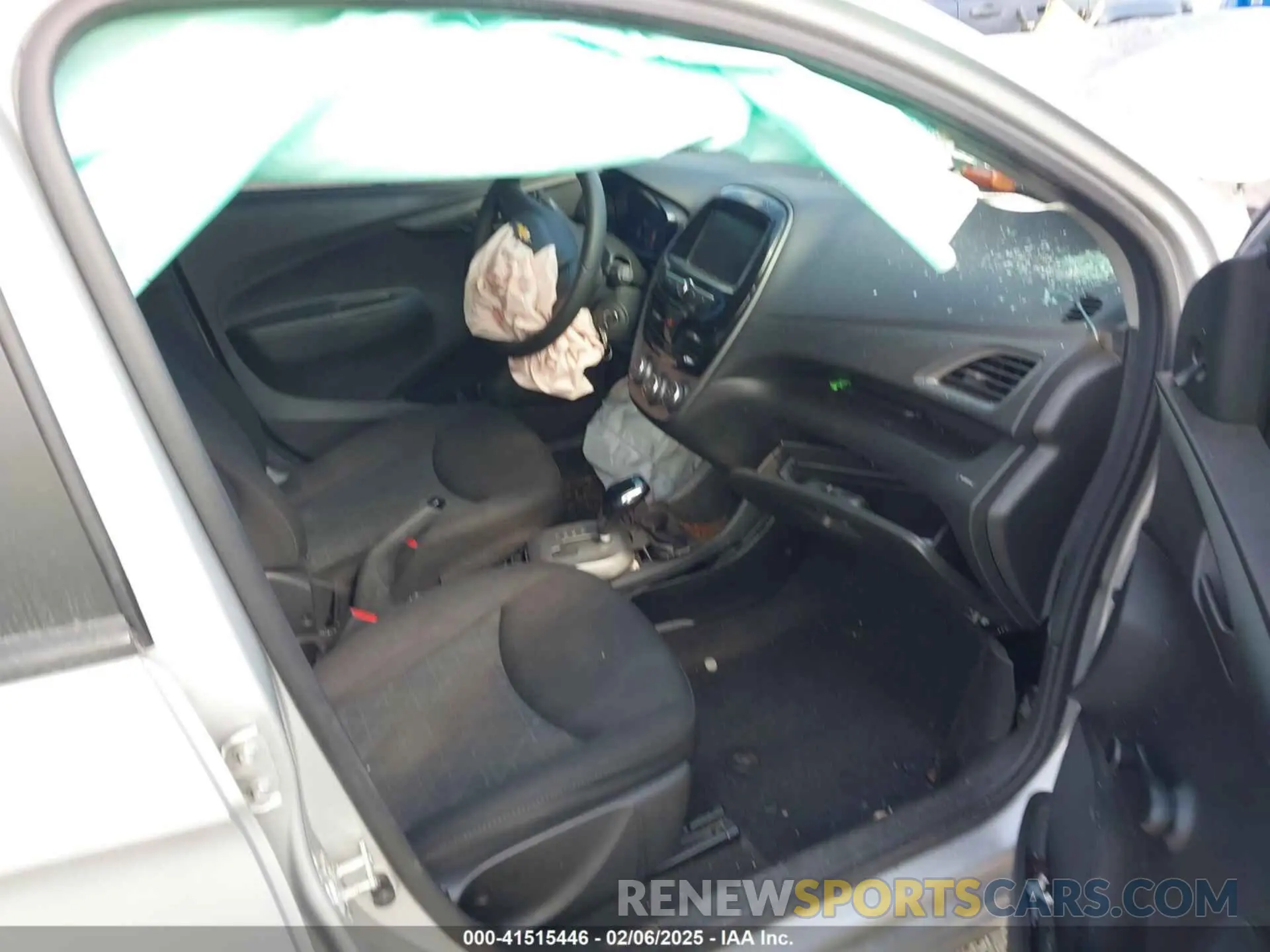 5 fotografías del automóvil dañado KL8CB6SA9NC023016 CHEVROLET SPARK 2022