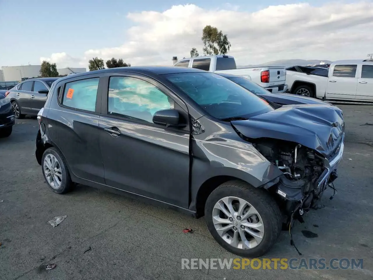 4 fotografías del automóvil dañado KL8CD6SA0NC015901 CHEVROLET SPARK 2022