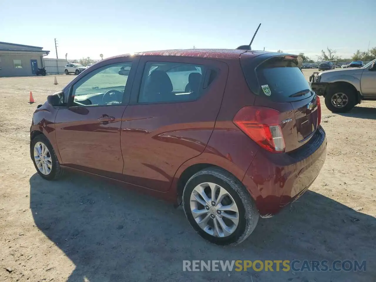 2 fotografías del automóvil dañado KL8CD6SA1NC019746 CHEVROLET SPARK 2022