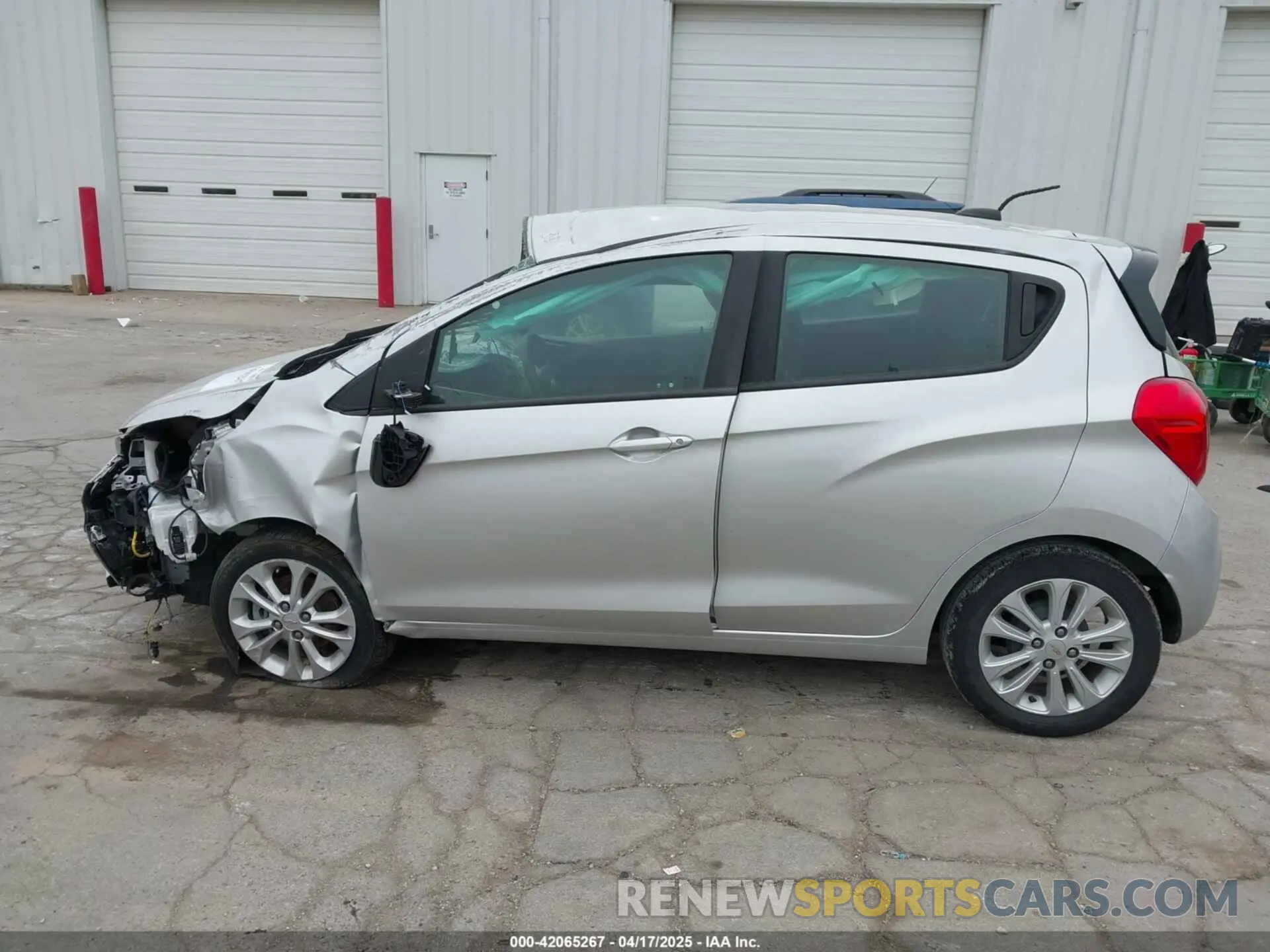 15 fotografías del automóvil dañado KL8CD6SA1NC021917 CHEVROLET SPARK 2022