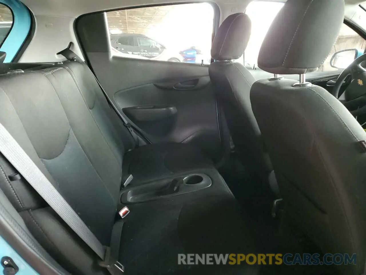10 fotografías del automóvil dañado KL8CD6SA3NC026844 CHEVROLET SPARK 2022