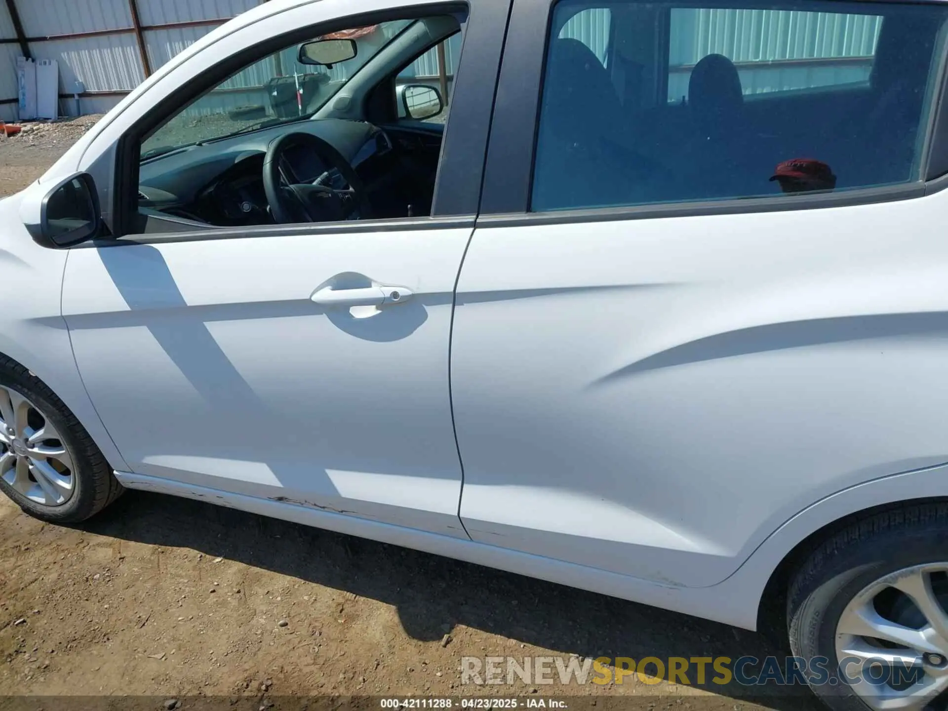 14 fotografías del automóvil dañado KL8CD6SA4NC012919 CHEVROLET SPARK 2022