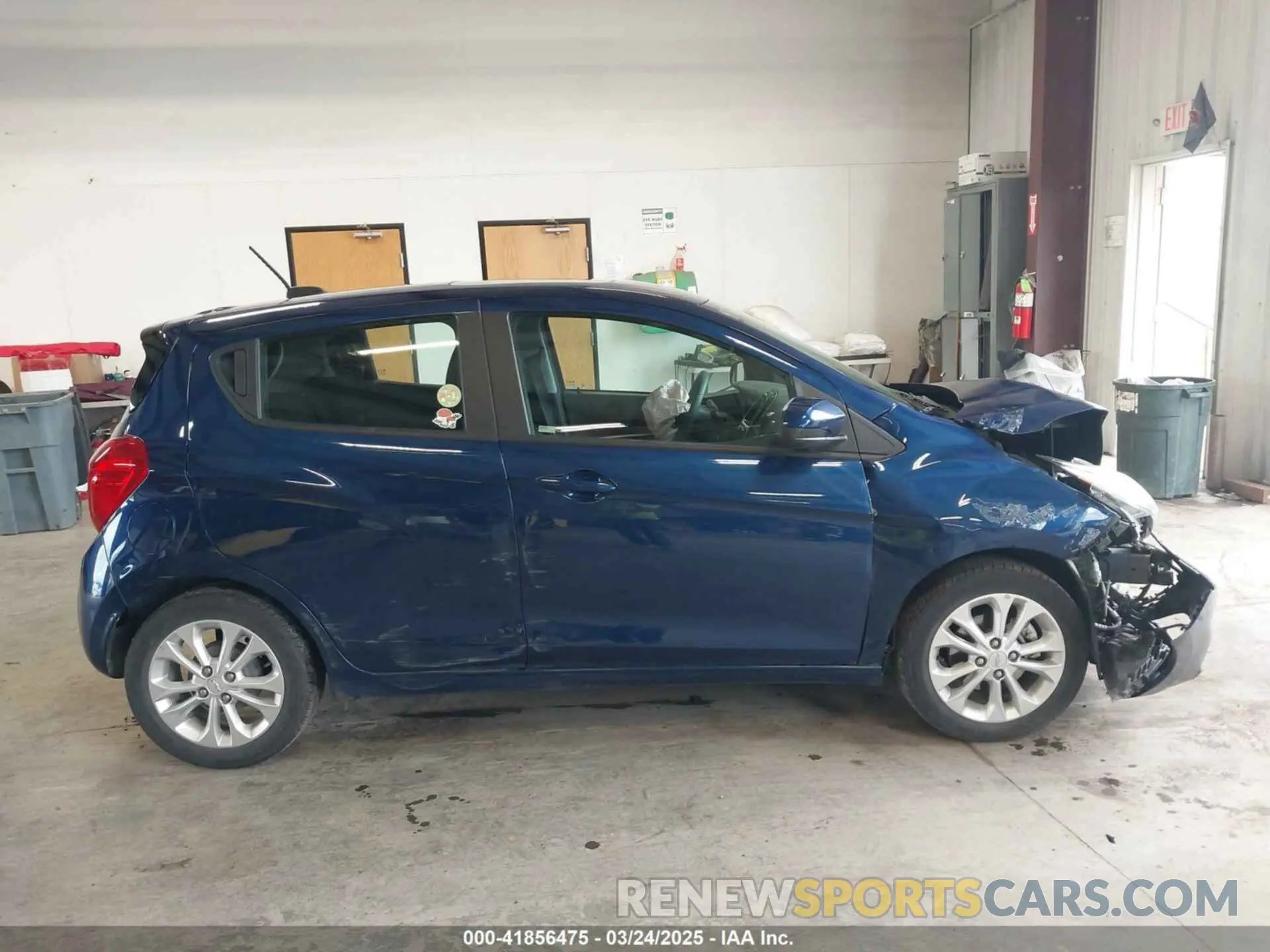 13 fotografías del automóvil dañado KL8CD6SA4NC023998 CHEVROLET SPARK 2022