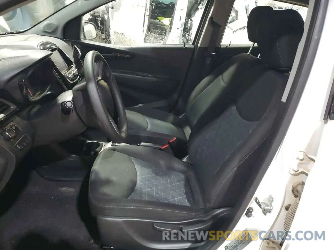 7 fotografías del automóvil dañado KL8CD6SA5NC019104 CHEVROLET SPARK 2022