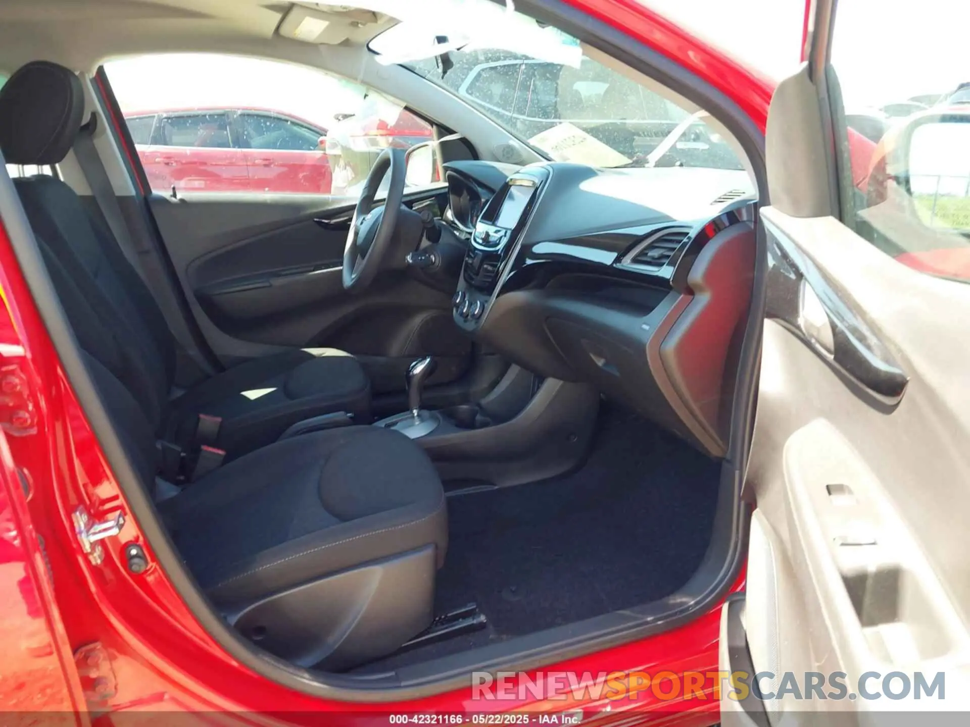 5 fotografías del automóvil dañado KL8CD6SA5NC033262 CHEVROLET SPARK 2022