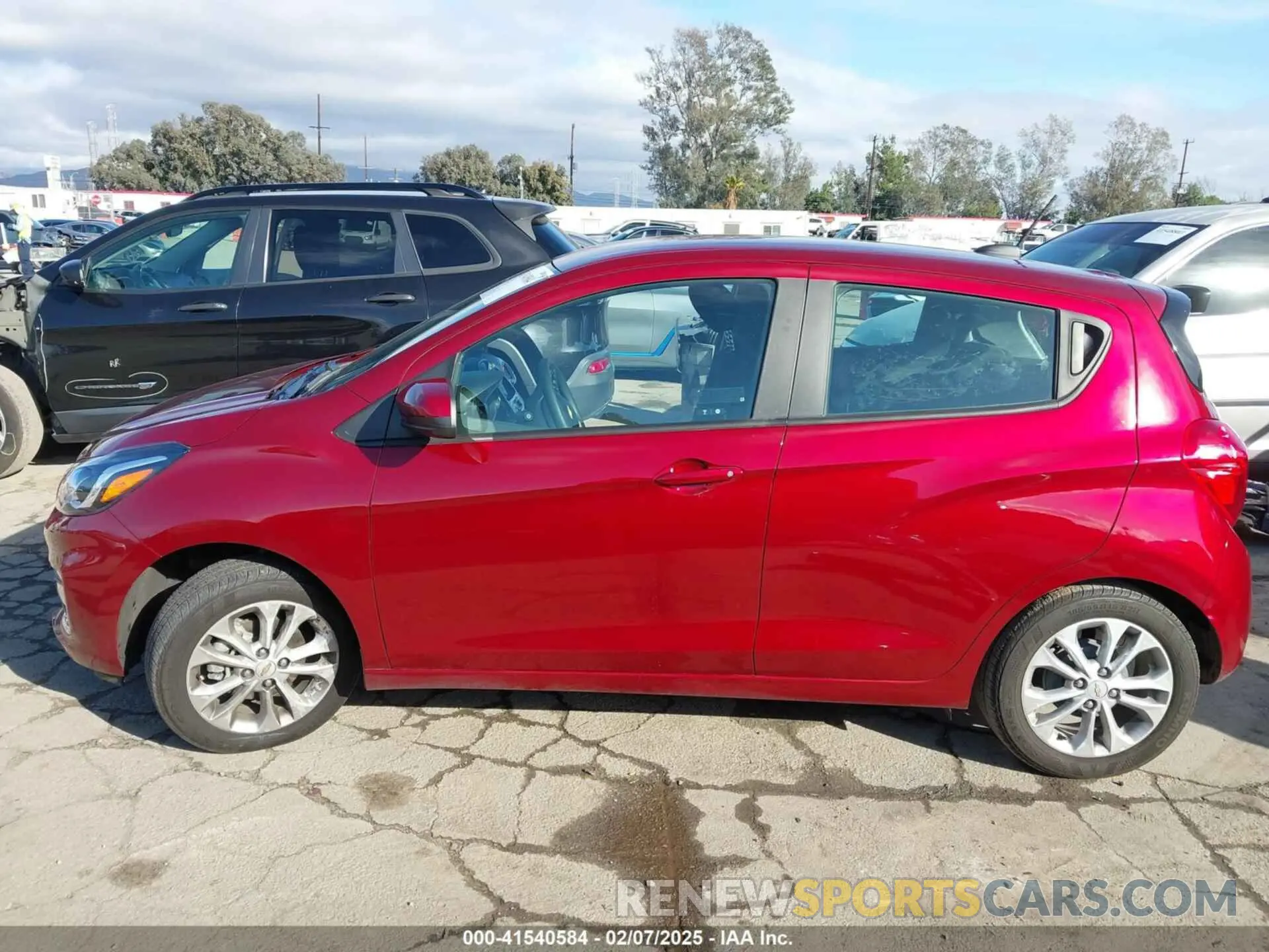 15 fotografías del automóvil dañado KL8CD6SA5NC042205 CHEVROLET SPARK 2022